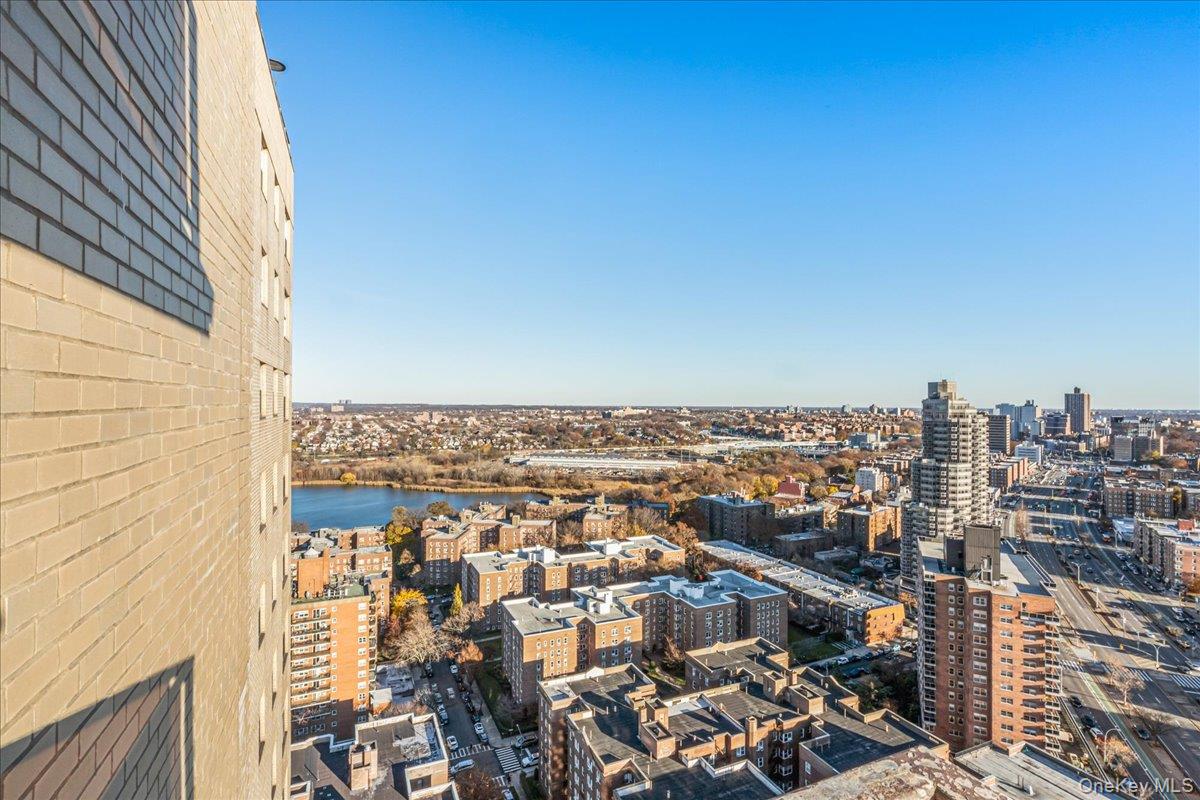 110-11 Queens Boulevard # 31L, Forest Hills, NY 11375