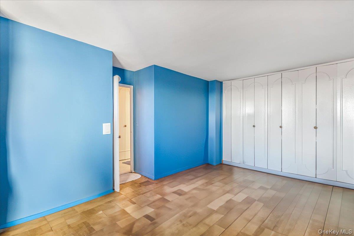 110-11 Queens Boulevard # 31L, Forest Hills, NY 11375