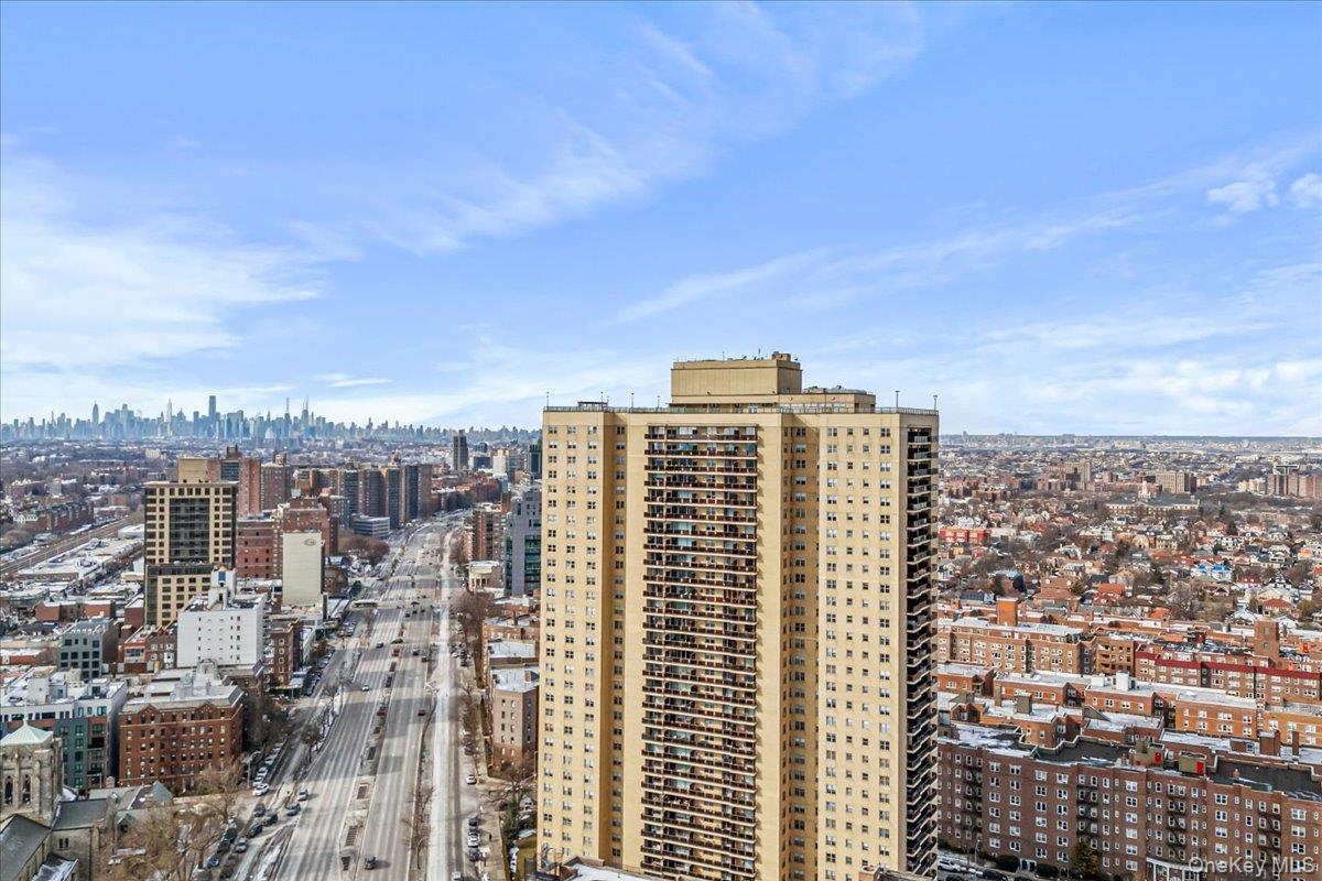 110-11 Queens Boulevard # 31L, Forest Hills, NY 11375