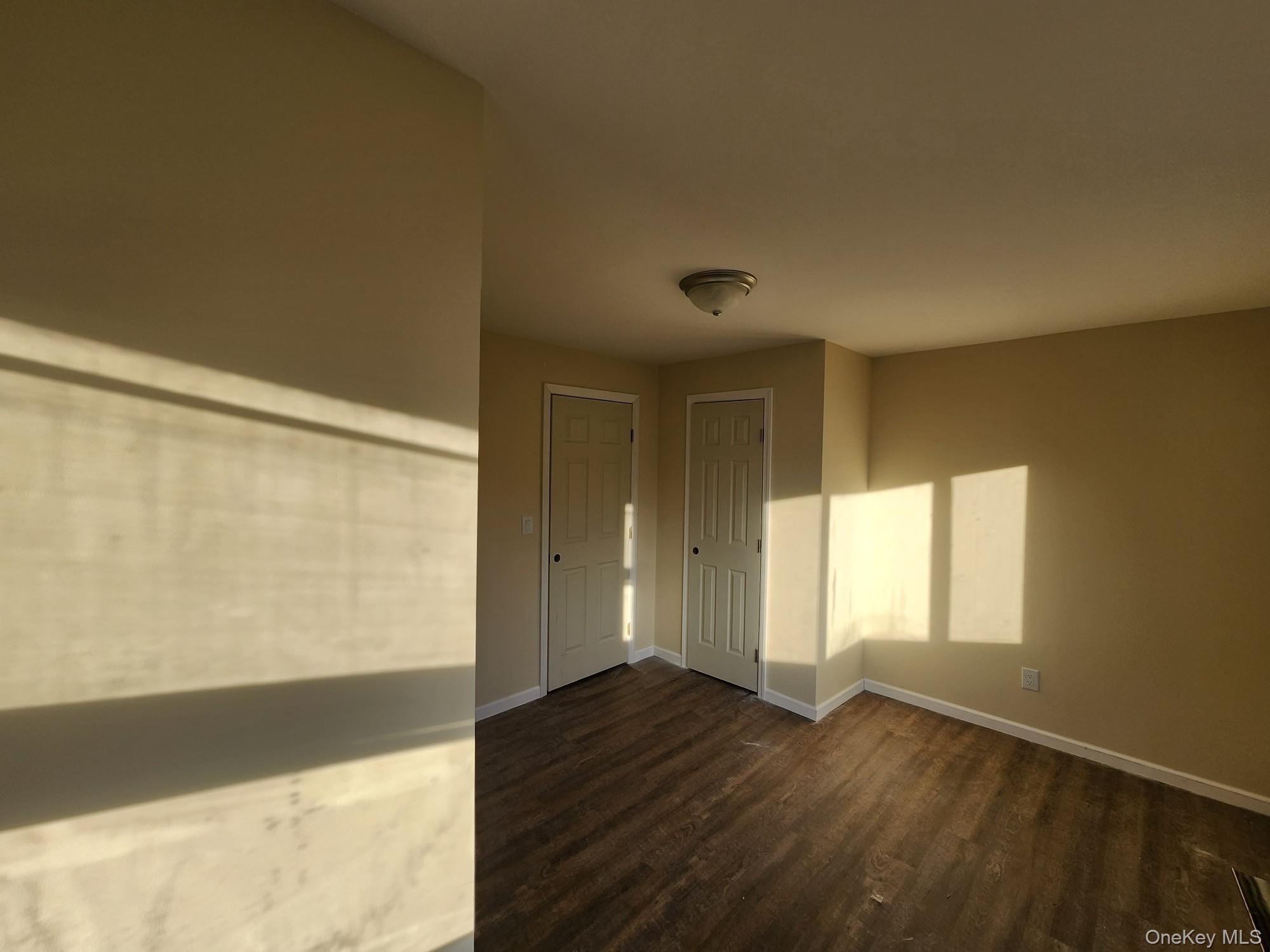 24 Poplar Place, Bay Shore, NY 11706