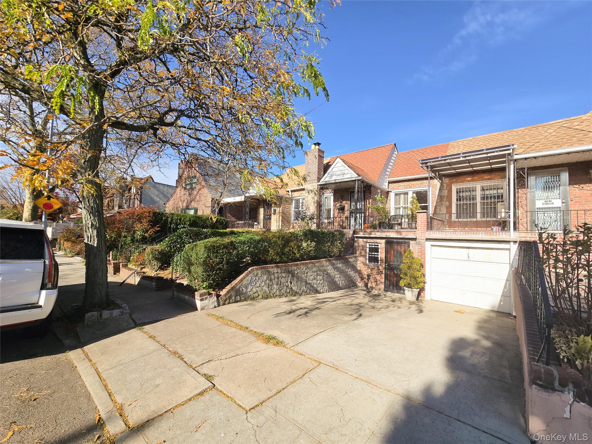 8571 67th ave Avenue, Rego Park, NY 11374