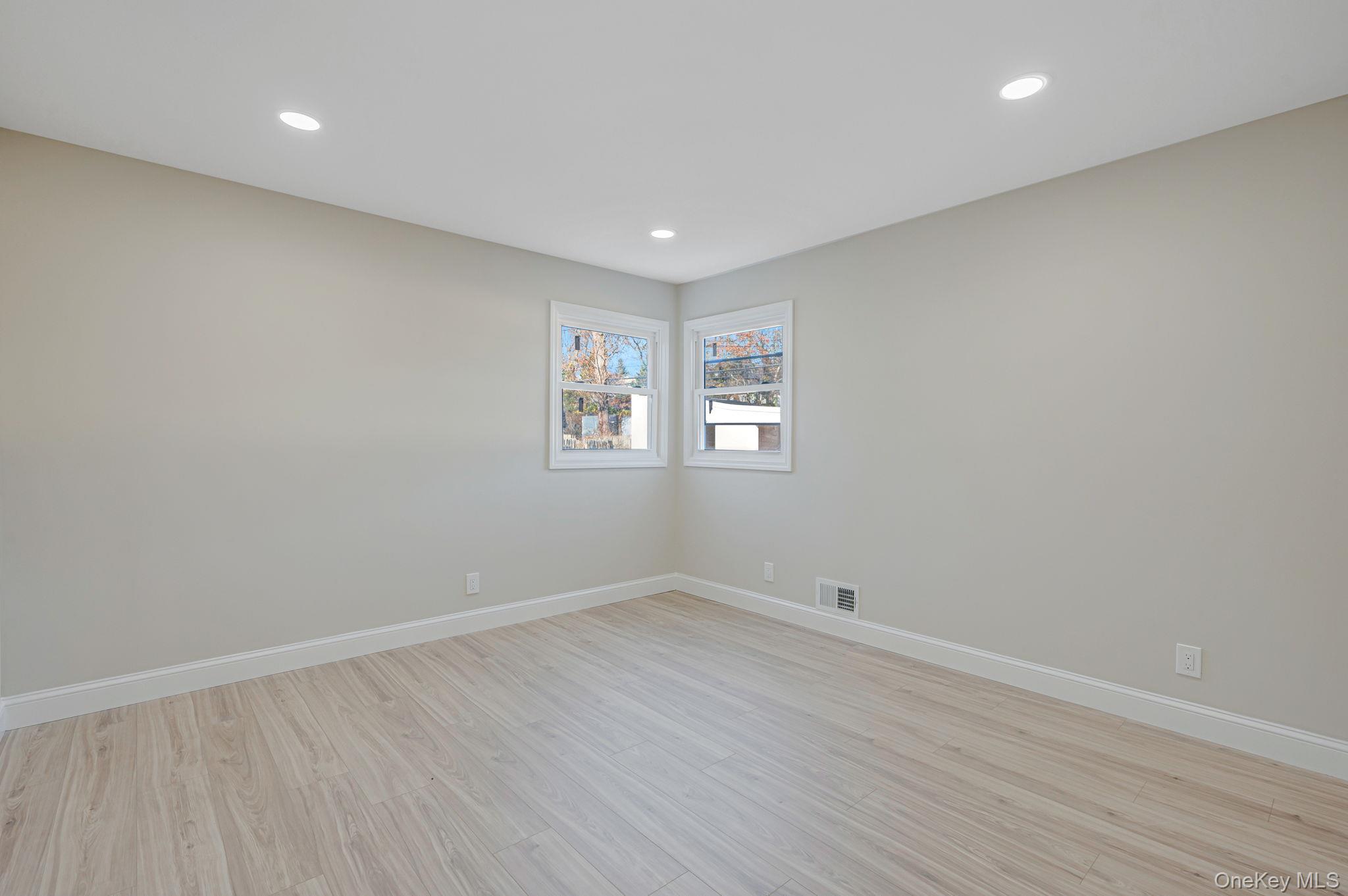 23 Cullen Drive, East Northport, NY 11731