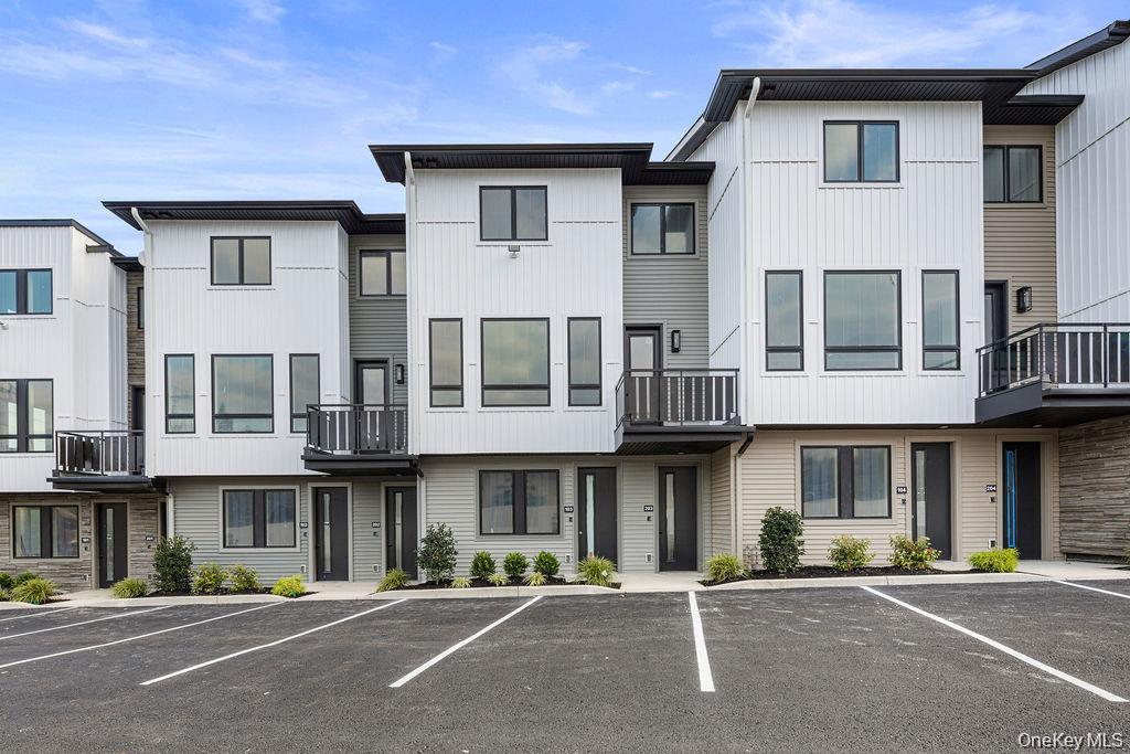 17 Union Road # 109, Spring Valley, NY 10977