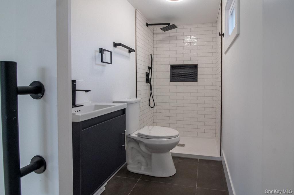 1732 Ulster Heights Road, Ellenville, NY 12428