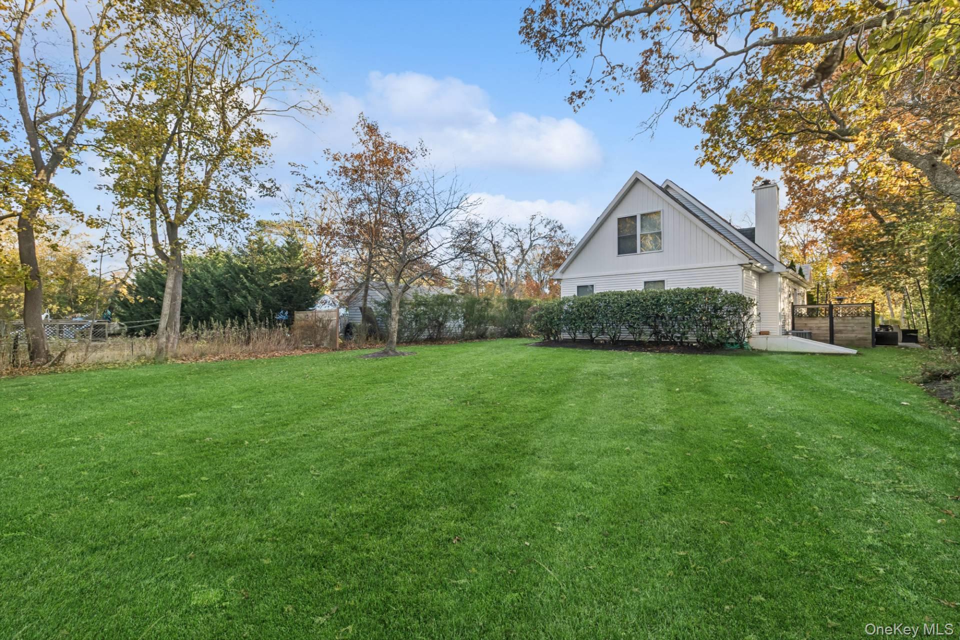 19 Walnut Avenue, East Quogue, NY 11942