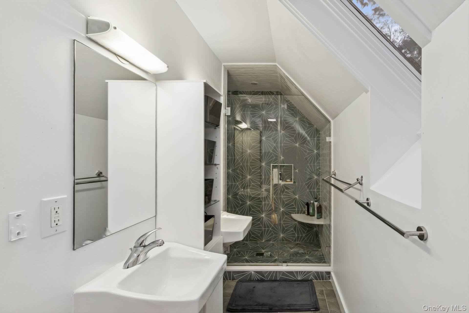 19 Walnut Avenue, East Quogue, NY 11942