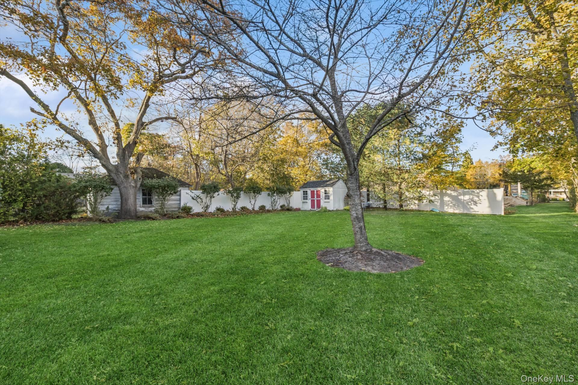 19 Walnut Avenue, East Quogue, NY 11942