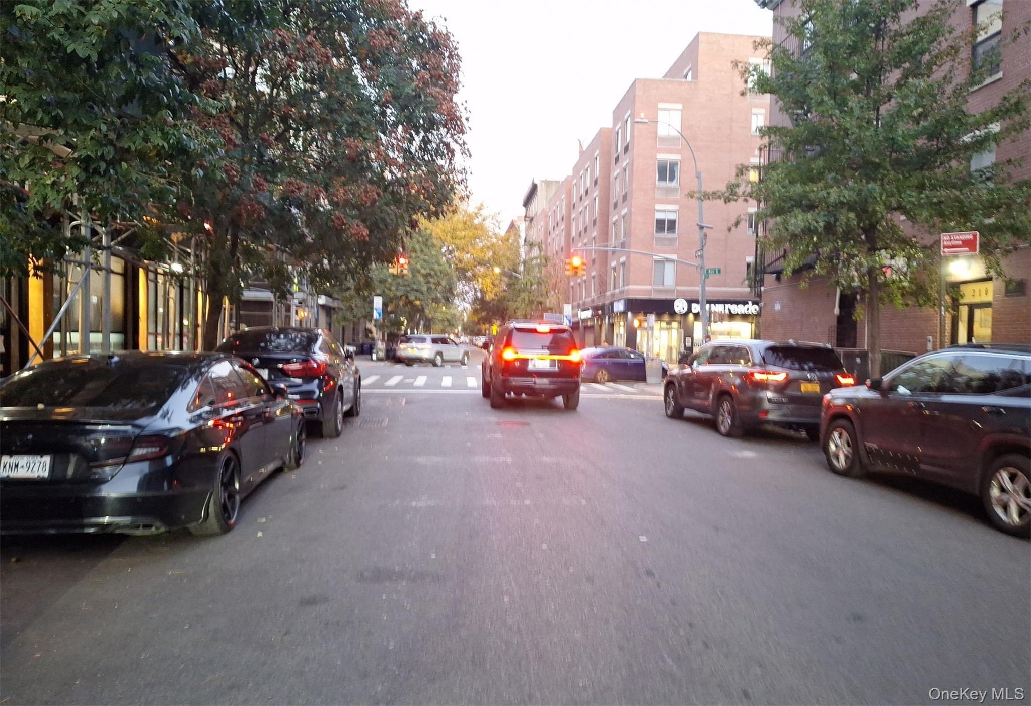 209 E 2nd Street # 6, New York (Manhattan), NY 10009