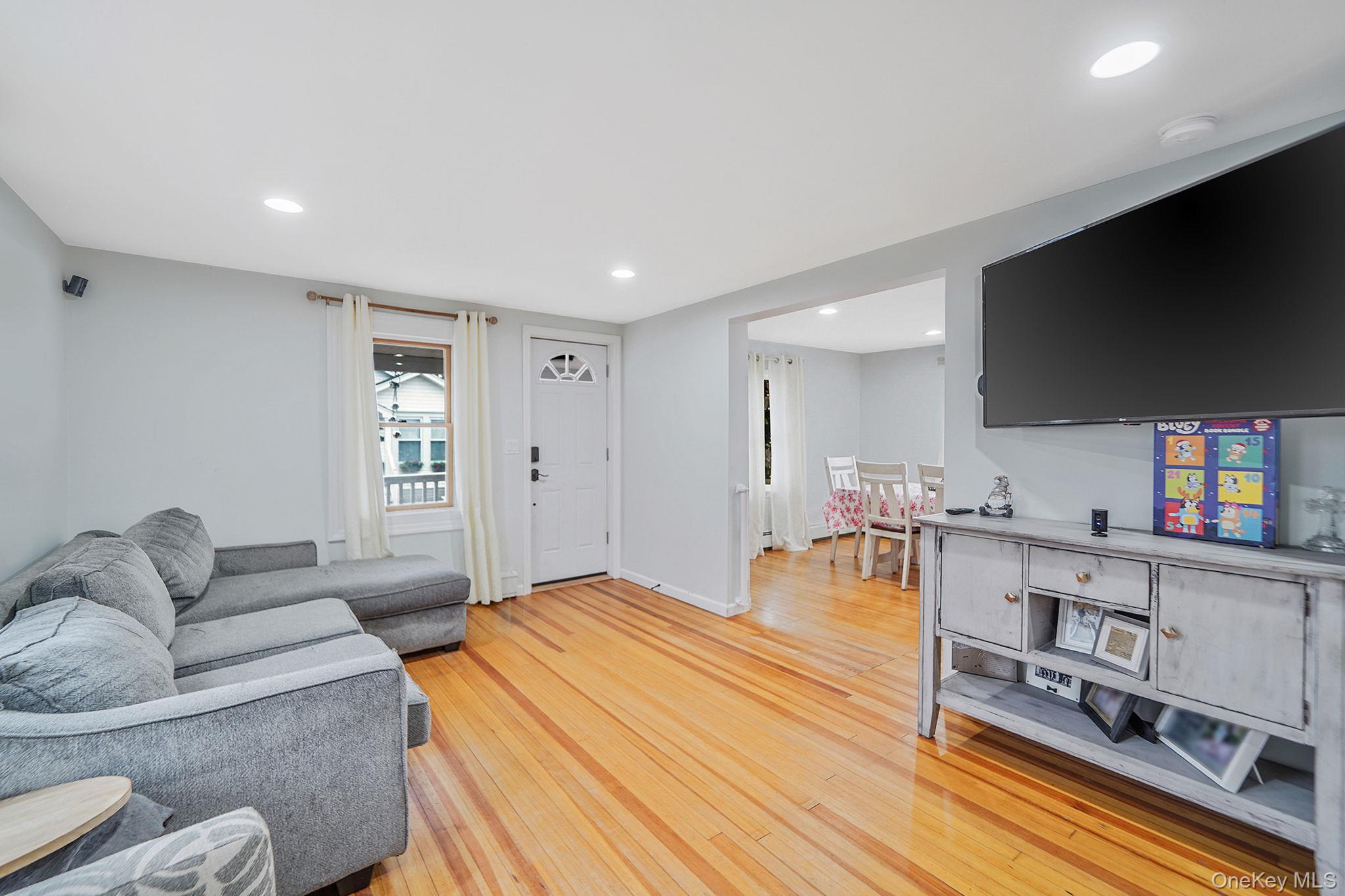 15 Cedar Grove Court, Patchogue, NY 11772