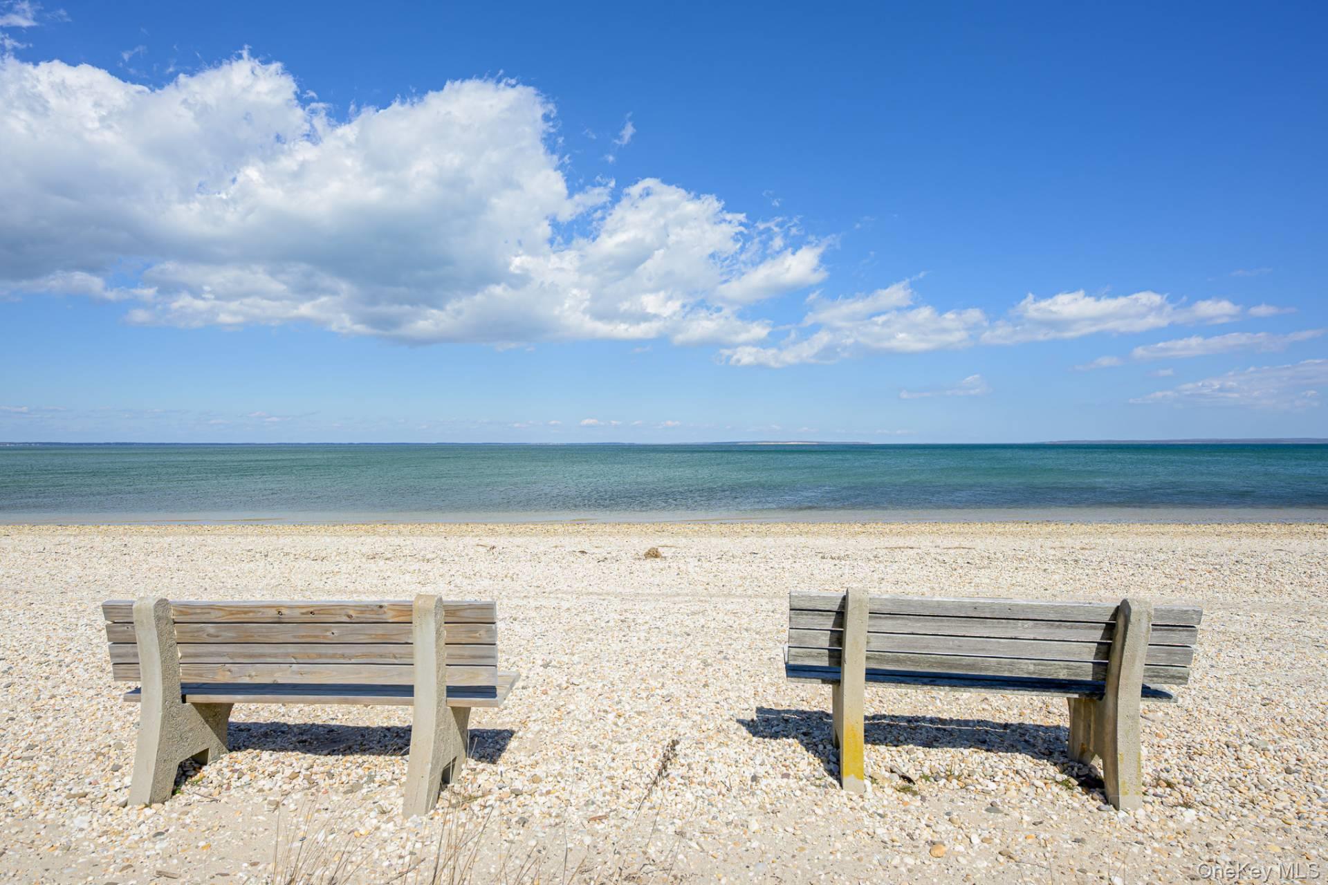 20 Columbine Avenue N, Hampton Bays, NY 11946