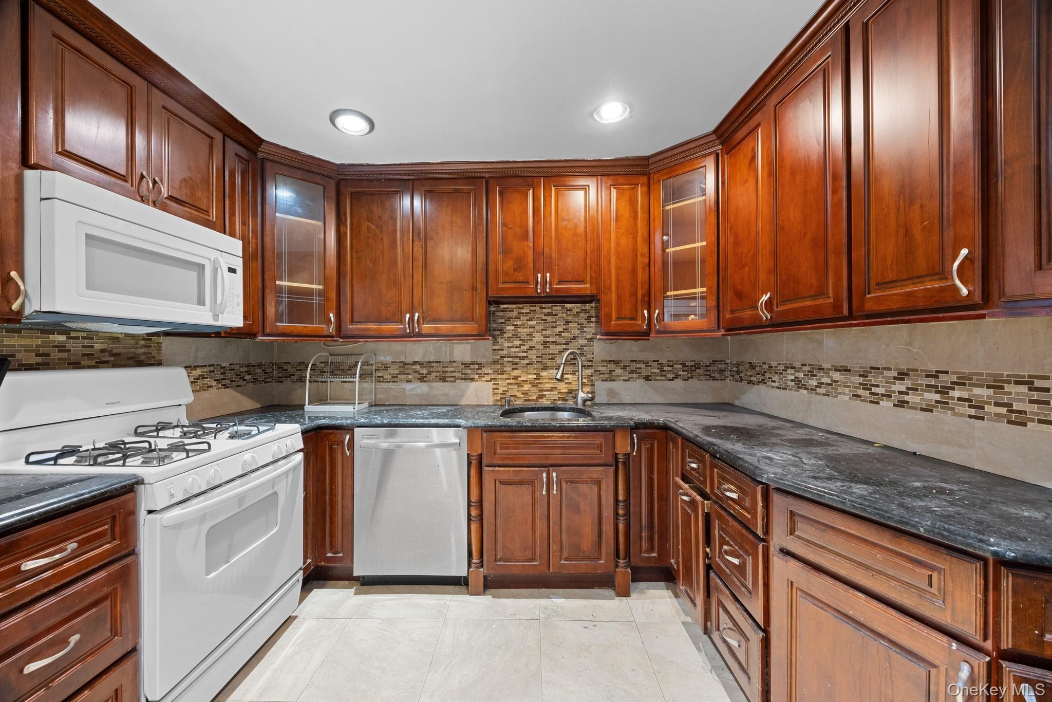 16737 109th Road, Jamaica, NY 11433