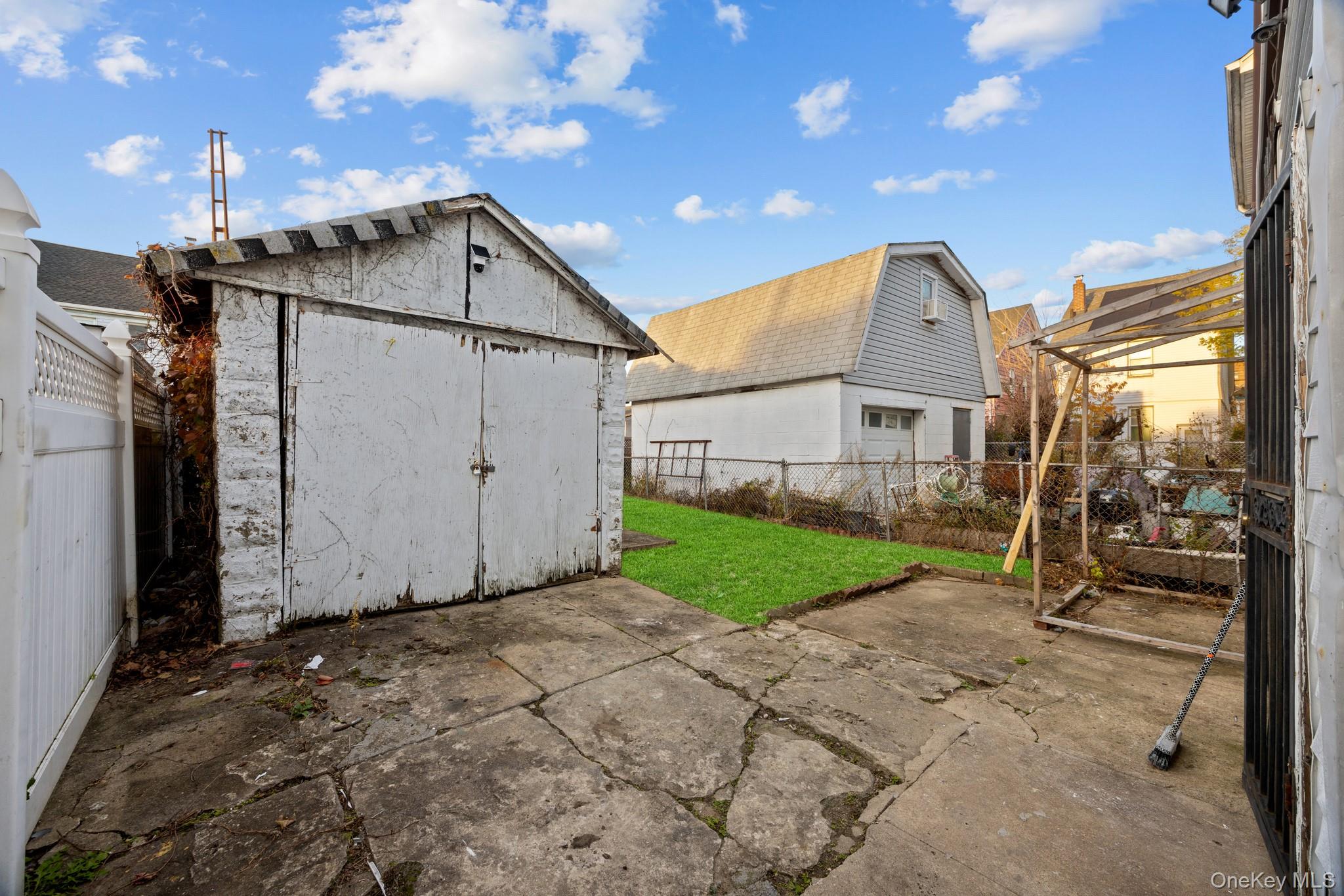 16737 109th Road, Jamaica, NY 11433