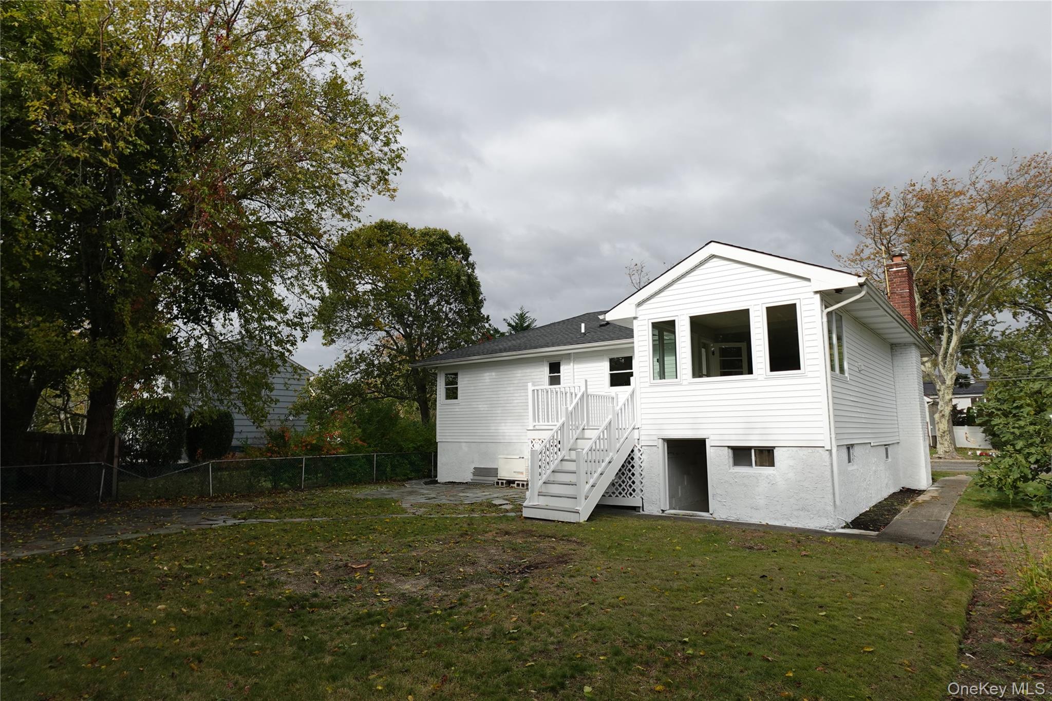 2100 Beverly Way, Merrick, NY 11566