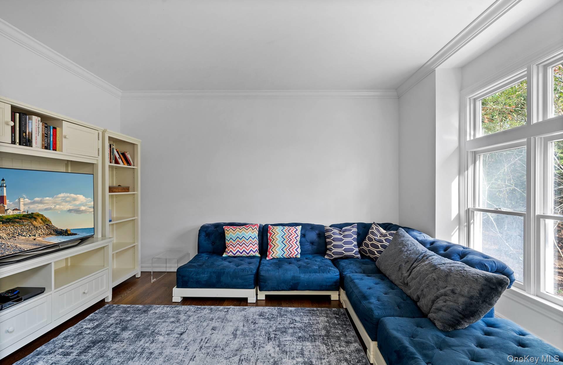 16 Georgica Woods Lane, Wainscott, NY 11975