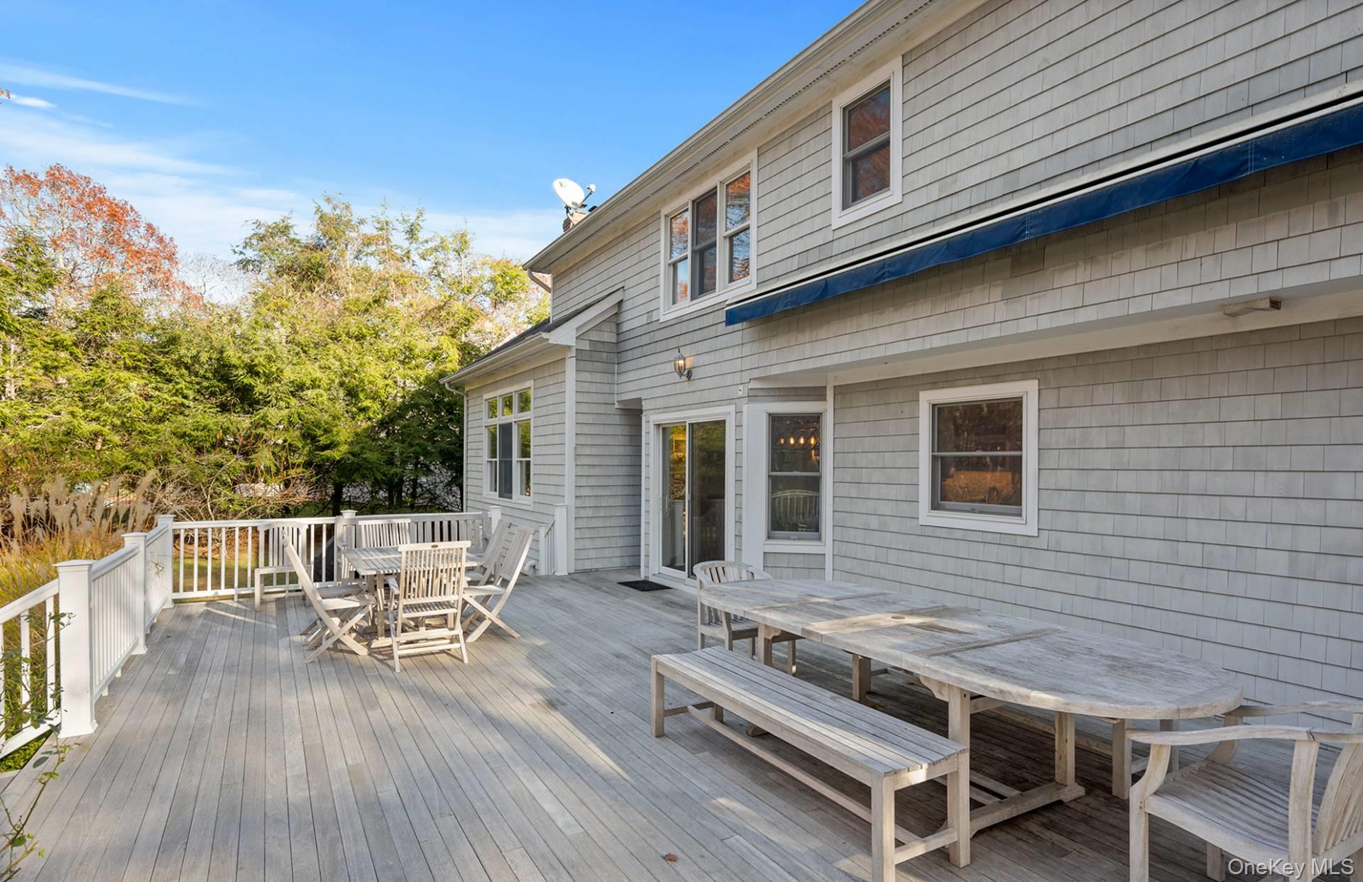 16 Georgica Woods Lane, Wainscott, NY 11975