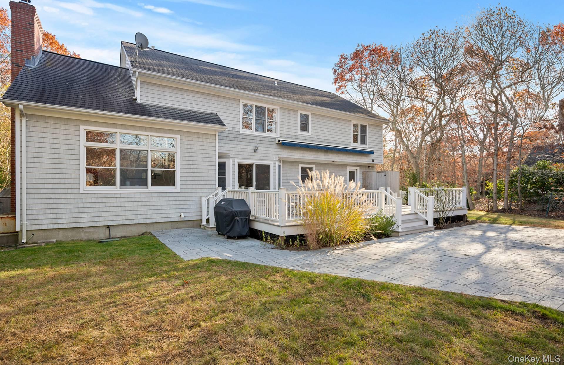 16 Georgica Woods Lane, Wainscott, NY 11975