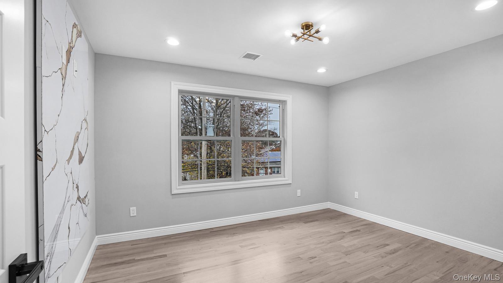 2268 Renfrew Avenue, Elmont, NY 11003