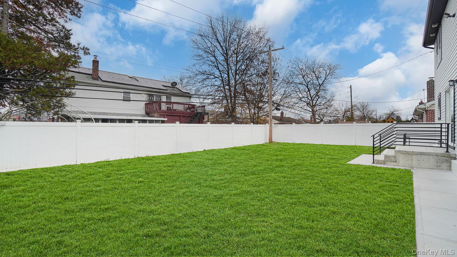 2268 Renfrew Avenue, Elmont, NY 11003