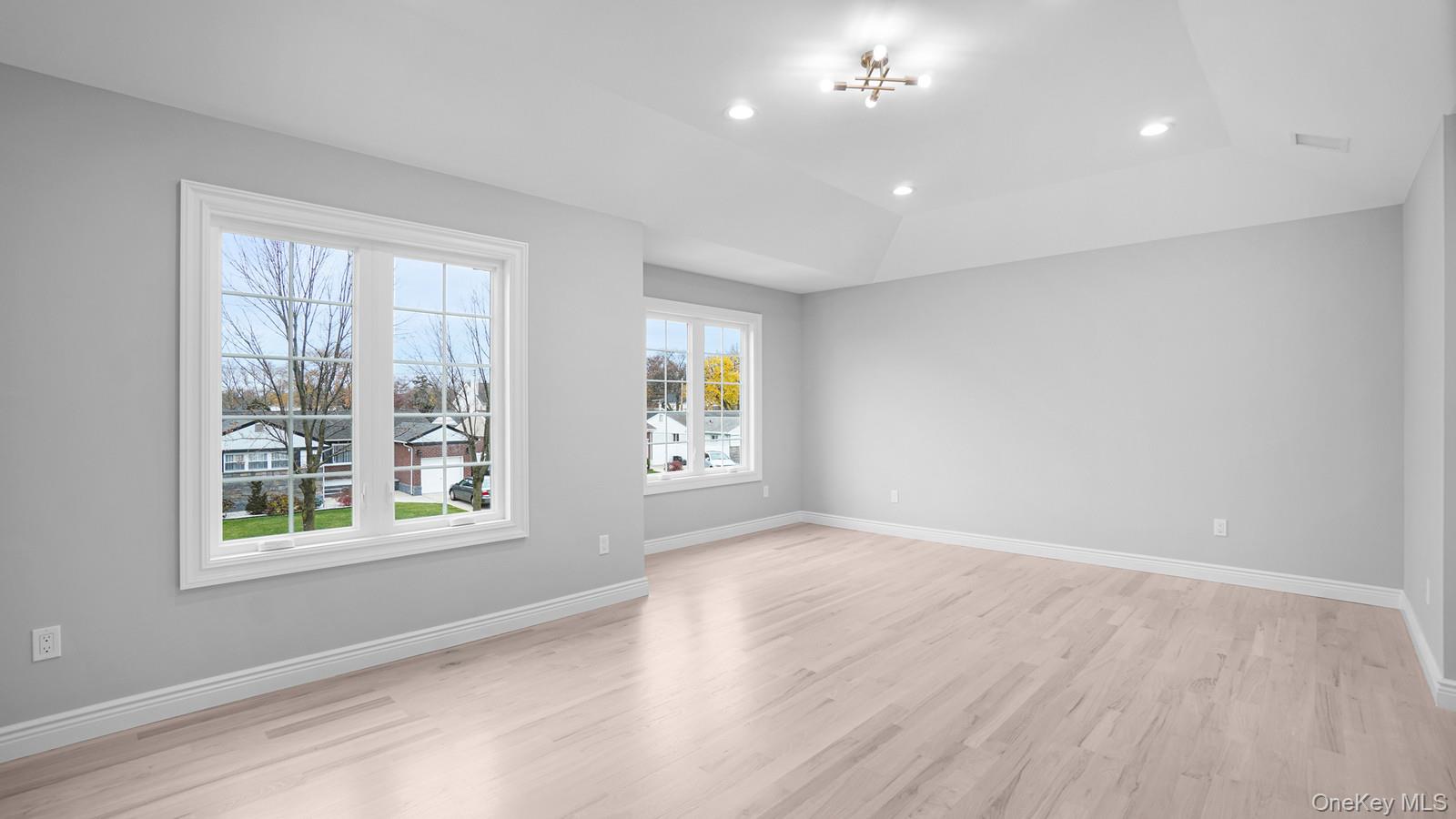 2268 Renfrew Avenue, Elmont, NY 11003