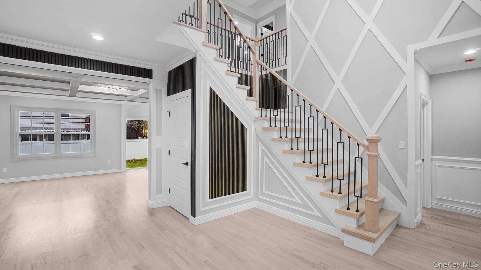 2268 Renfrew Avenue, Elmont, NY 11003