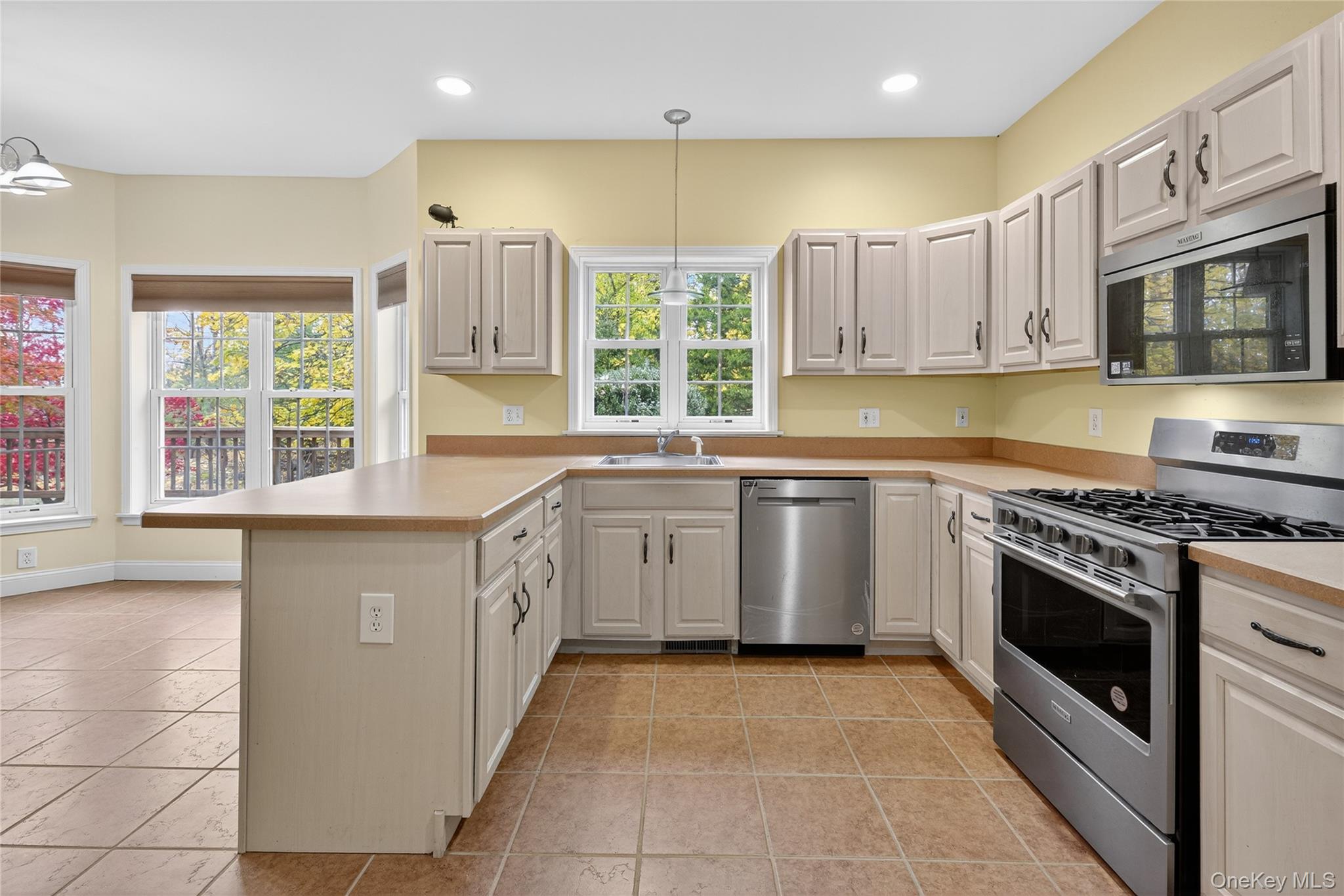 9 Exeter Circle, Beacon, NY 12508