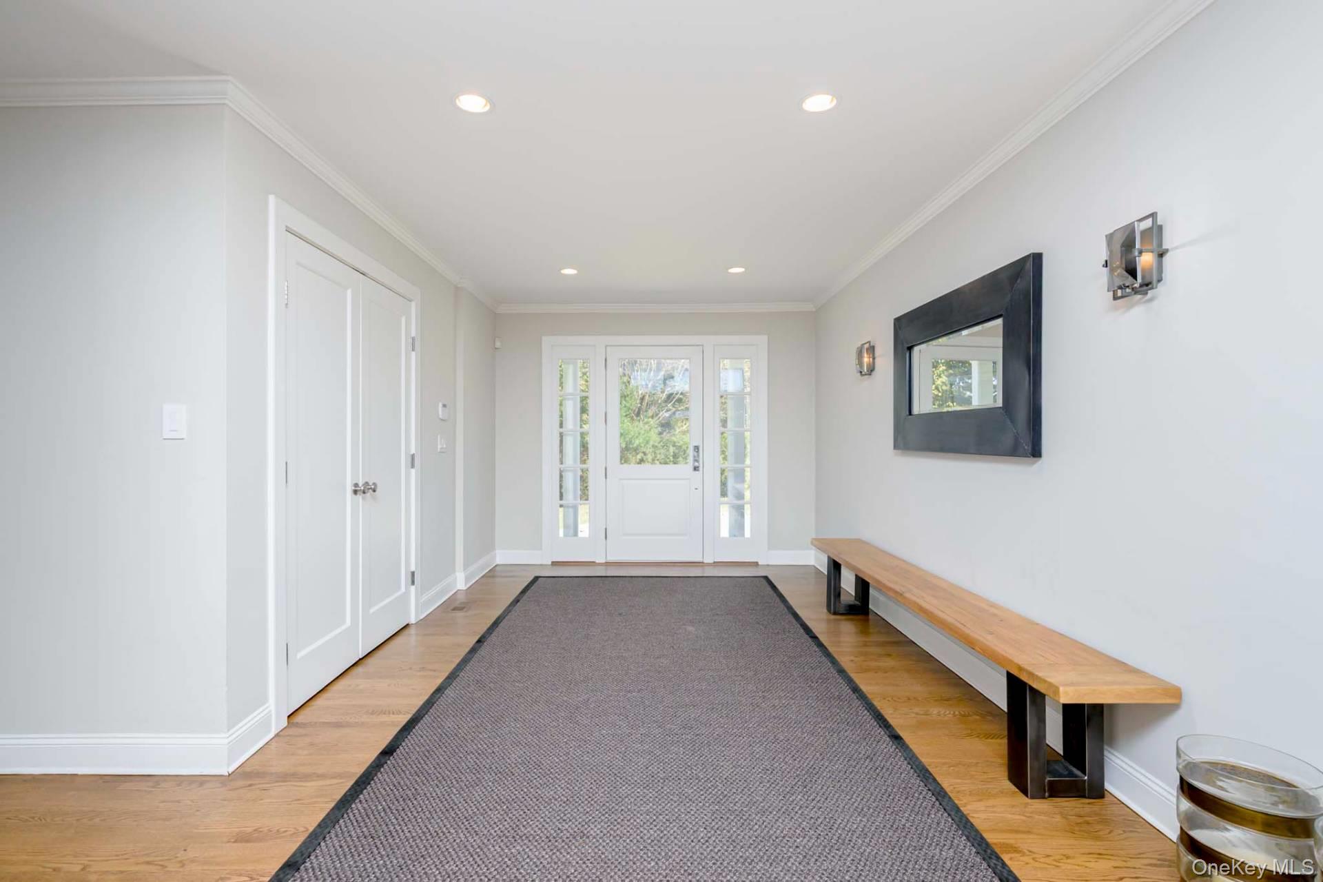 87 Jessup Lane, Westhampton Beach, NY 11978