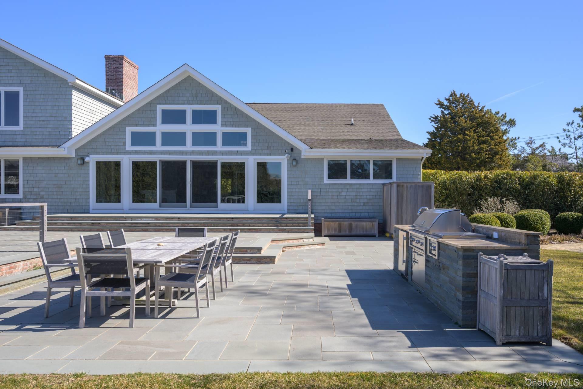 87 Jessup Lane, Westhampton Beach, NY 11978