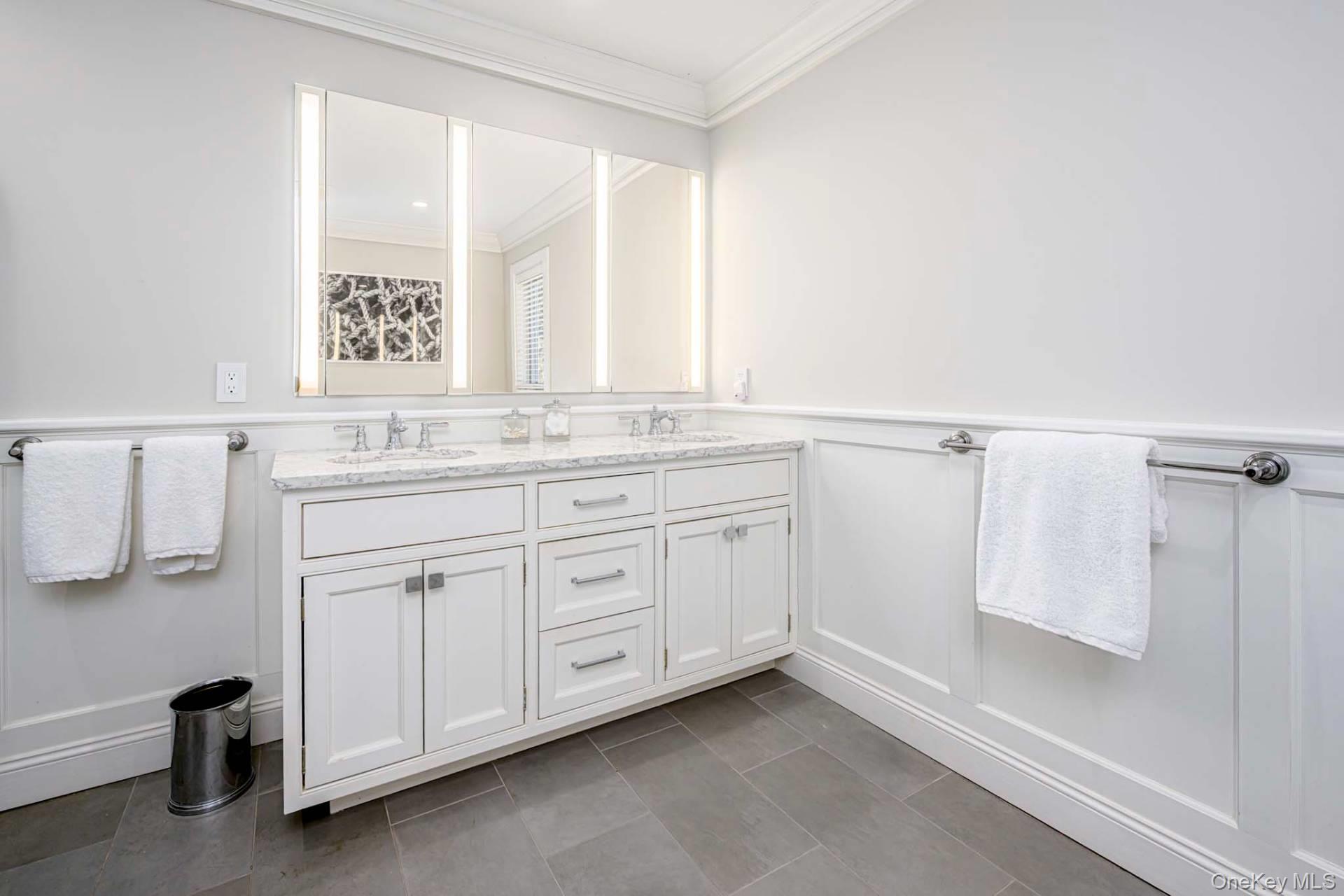 87 Jessup Lane, Westhampton Beach, NY 11978