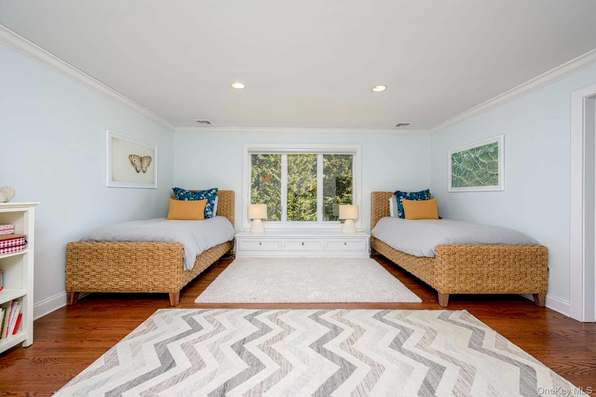 87 Jessup Lane, Westhampton Beach, NY 11978