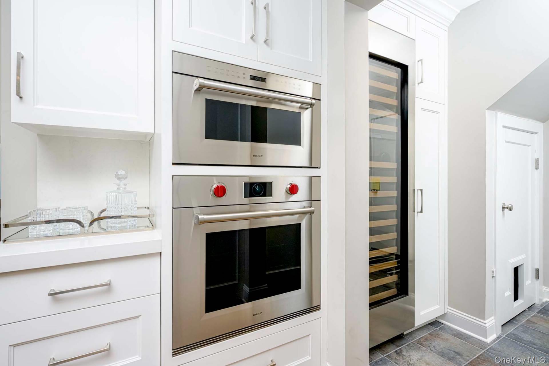 87 Jessup Lane, Westhampton Beach, NY 11978