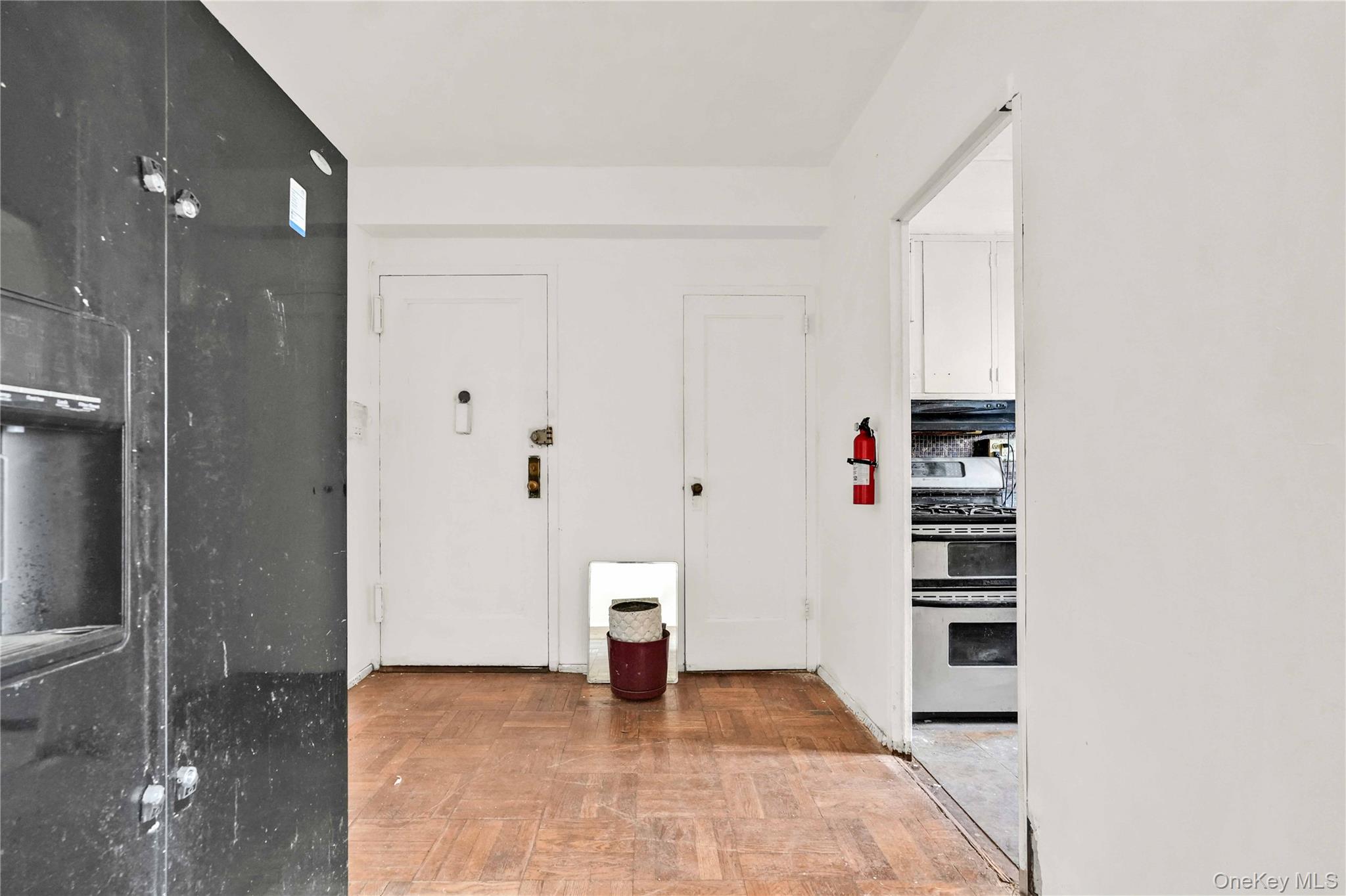 1504 Metropolitian Avenue # 4C, Bronx, NY 10462