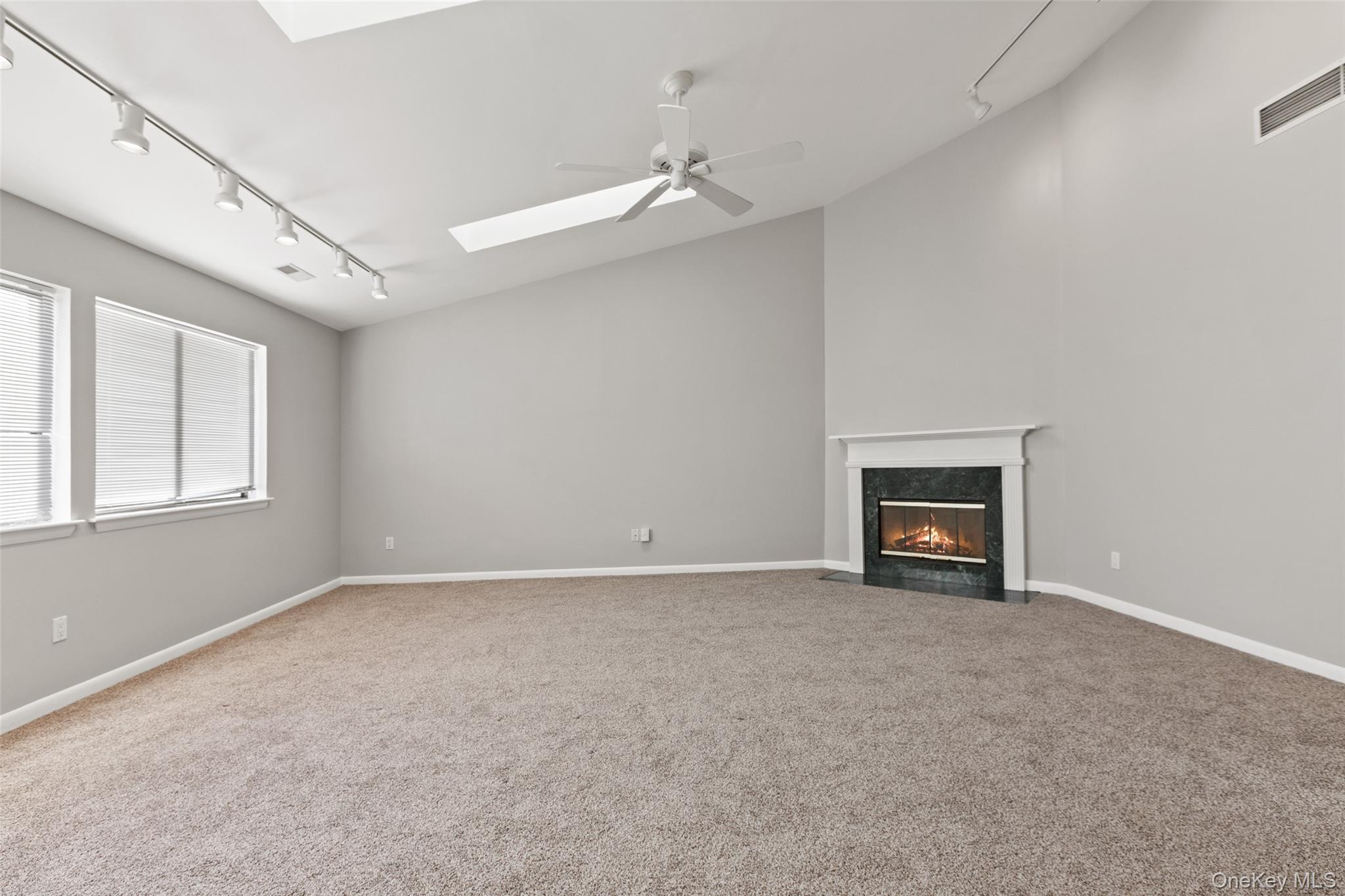 227 Panorama Court, Poughkeepsie, NY 12603