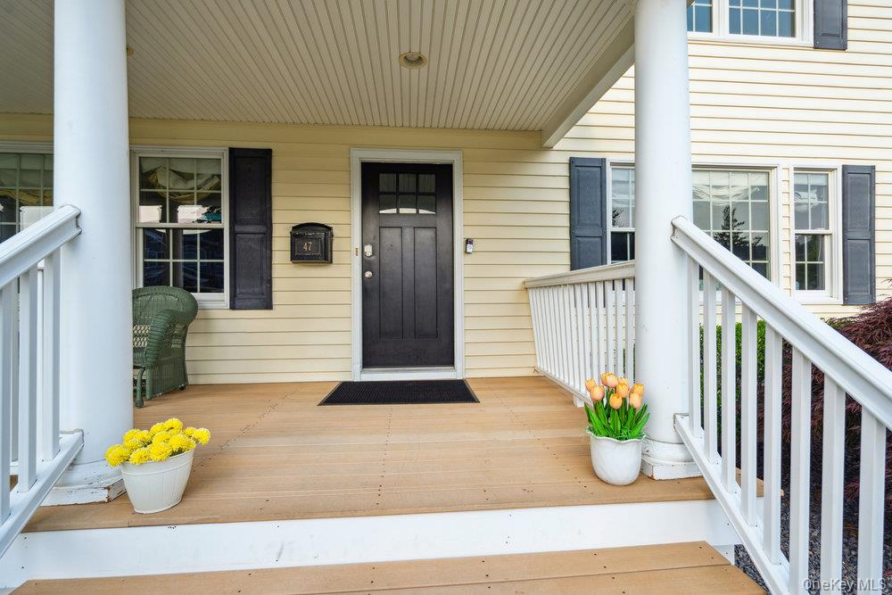 47 Syosset Circle, Syosset, NY 11791