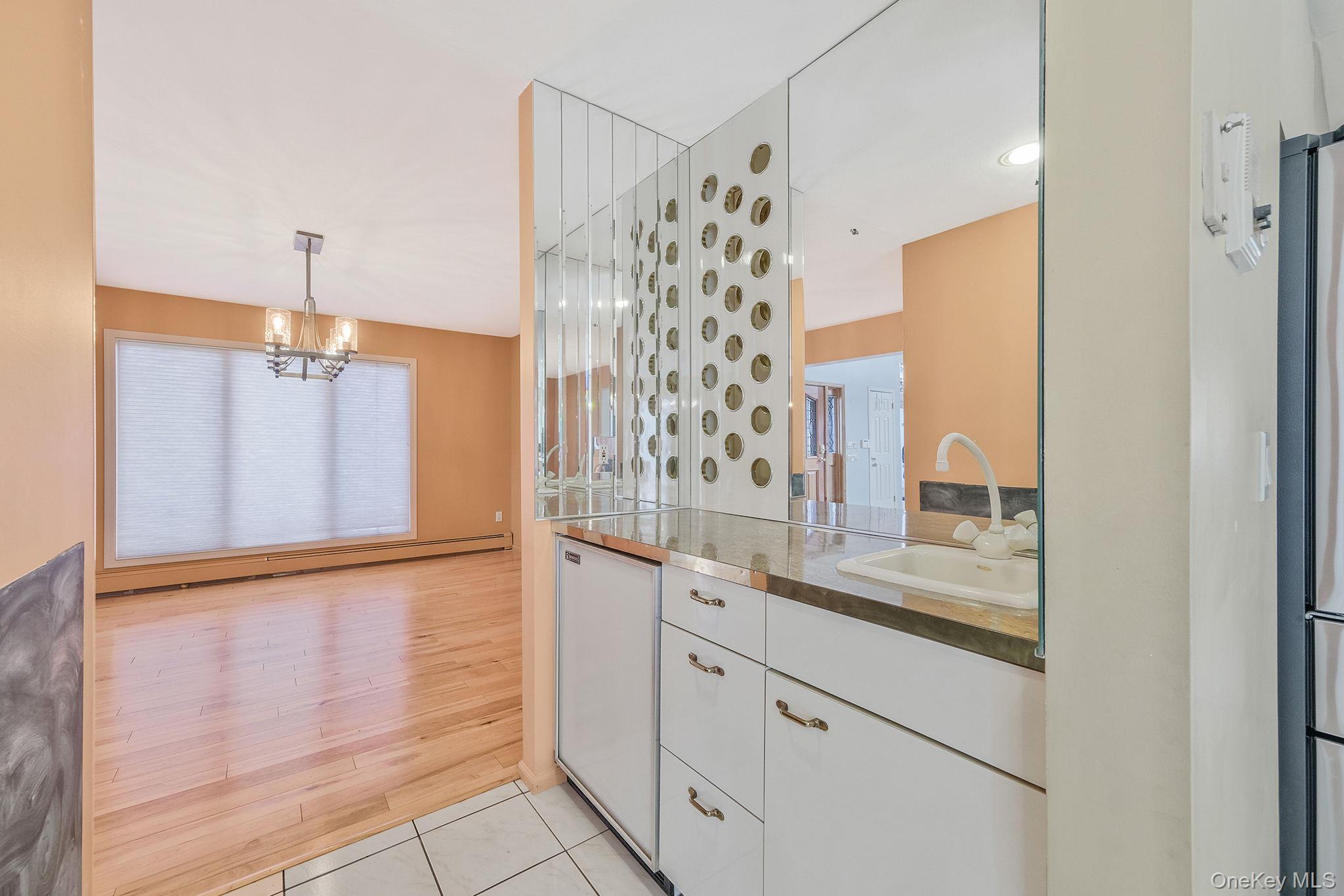 10 Cori Lane, Bohemia, NY 11716