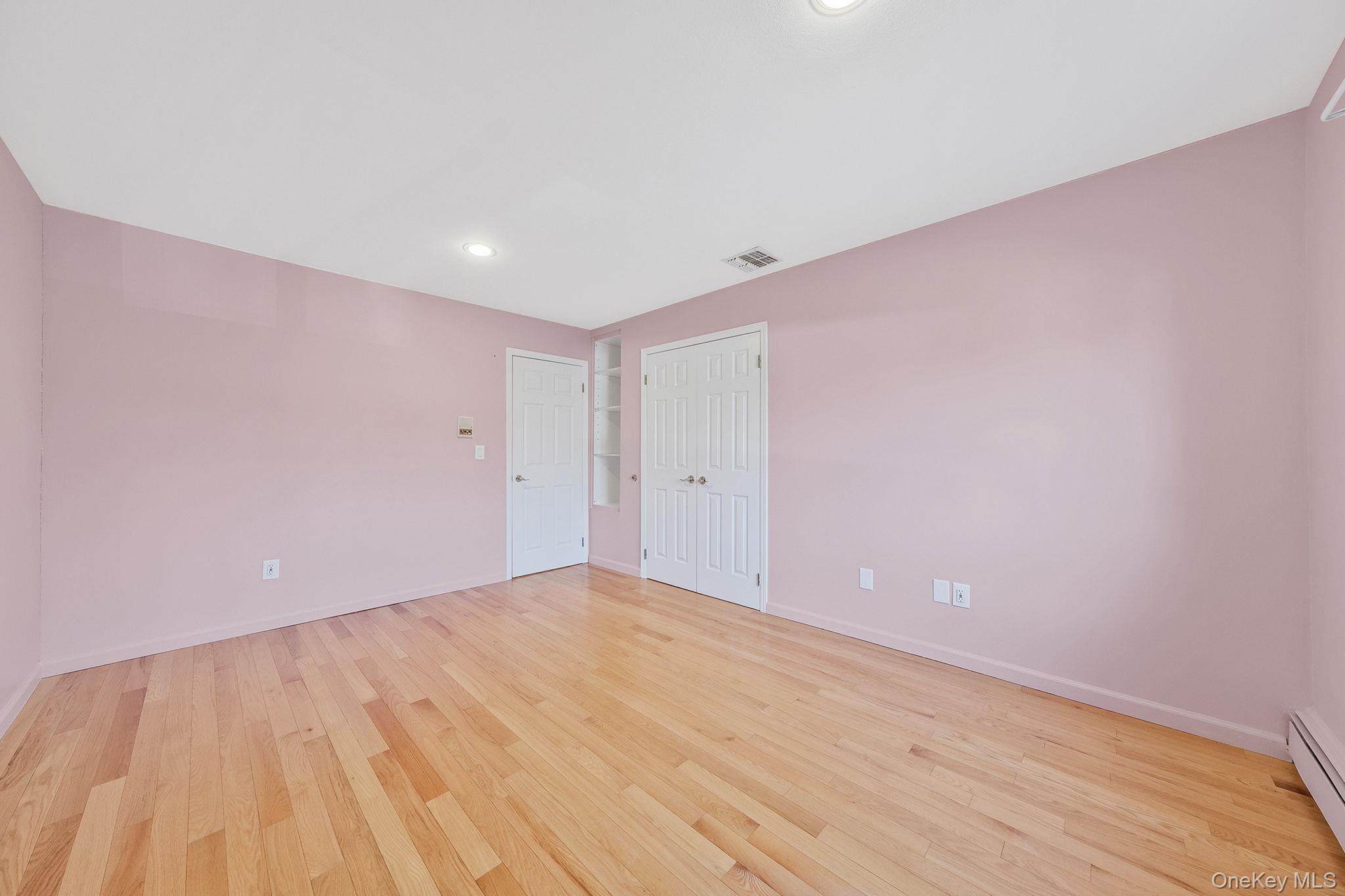 10 Cori Lane, Bohemia, NY 11716