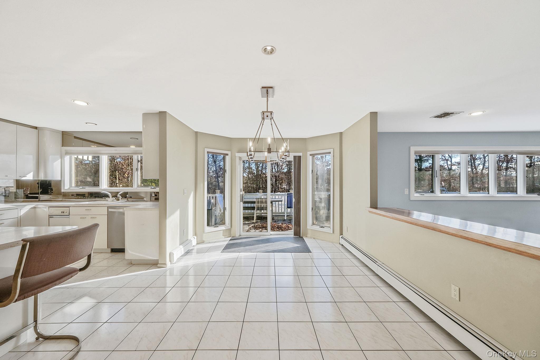 10 Cori Lane, Bohemia, NY 11716