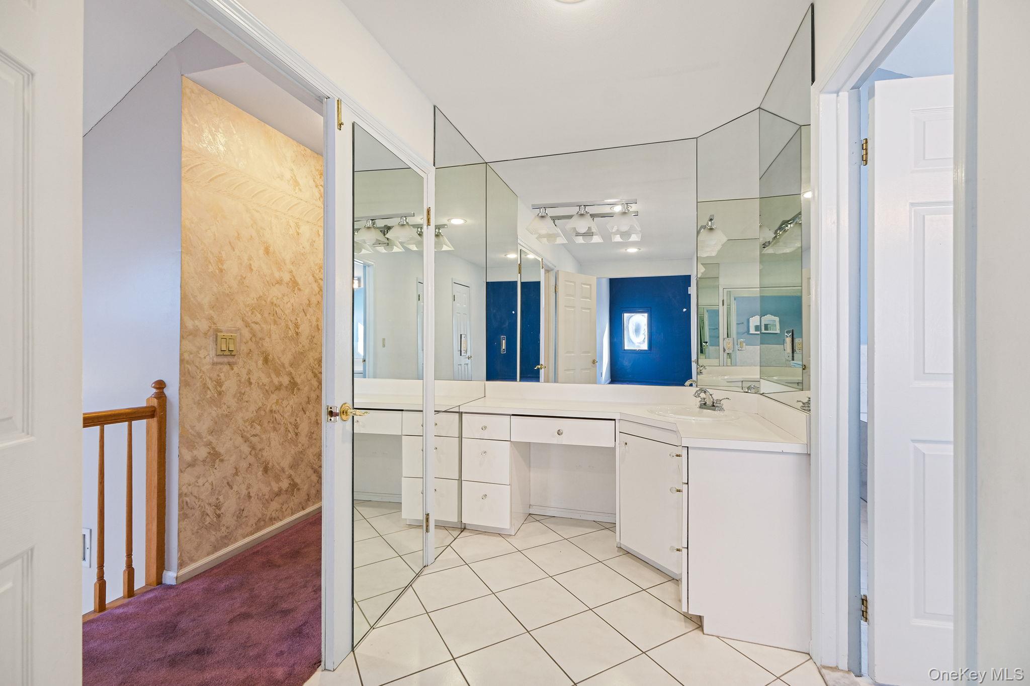 10 Cori Lane, Bohemia, NY 11716