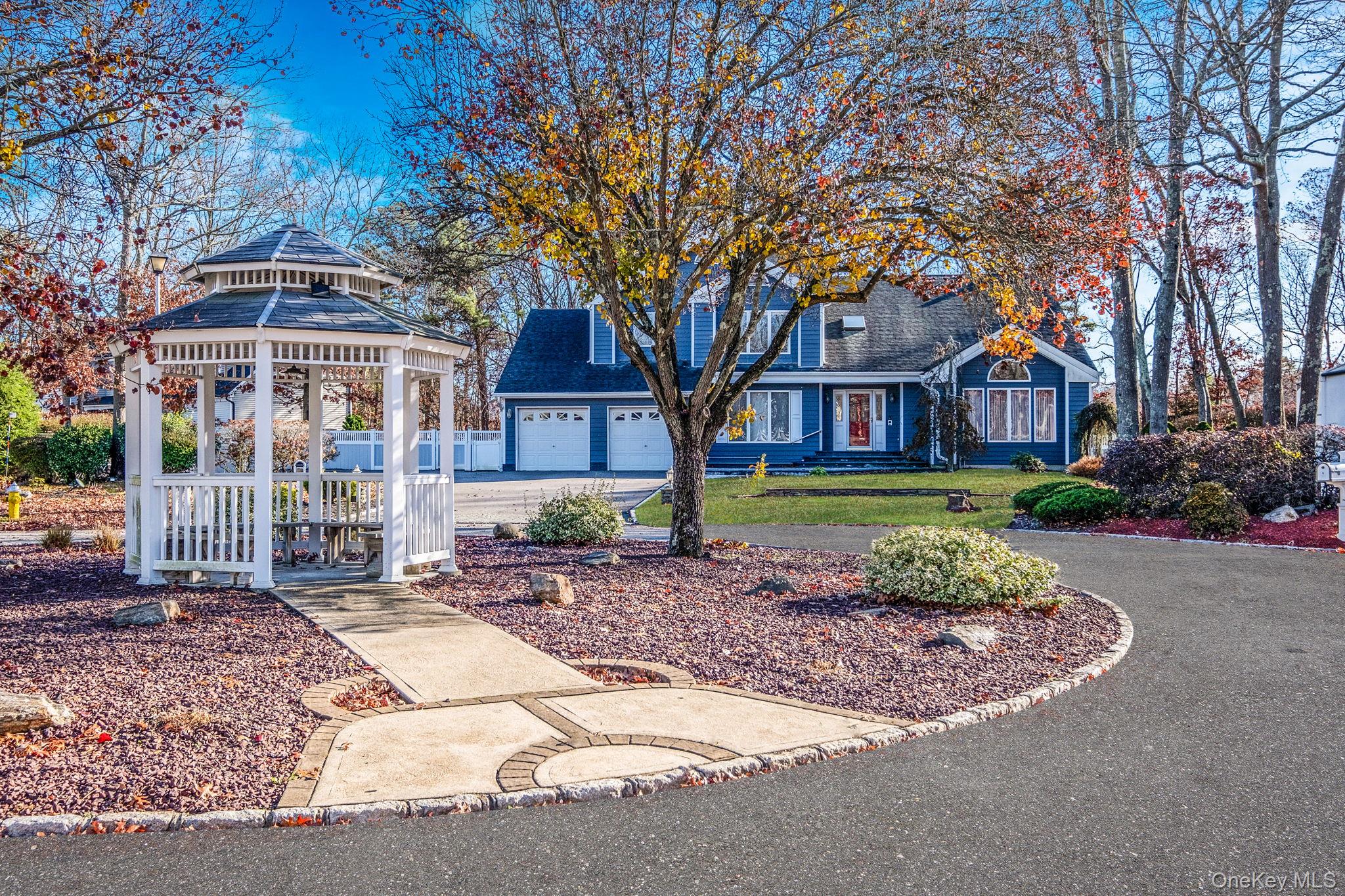 10 Cori Lane, Bohemia, NY 11716