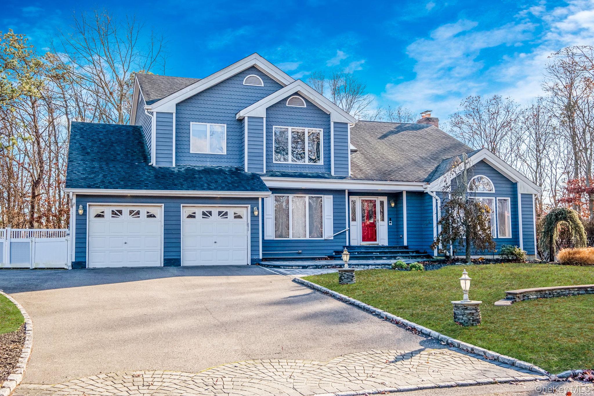 10 Cori Lane, Bohemia, NY 11716