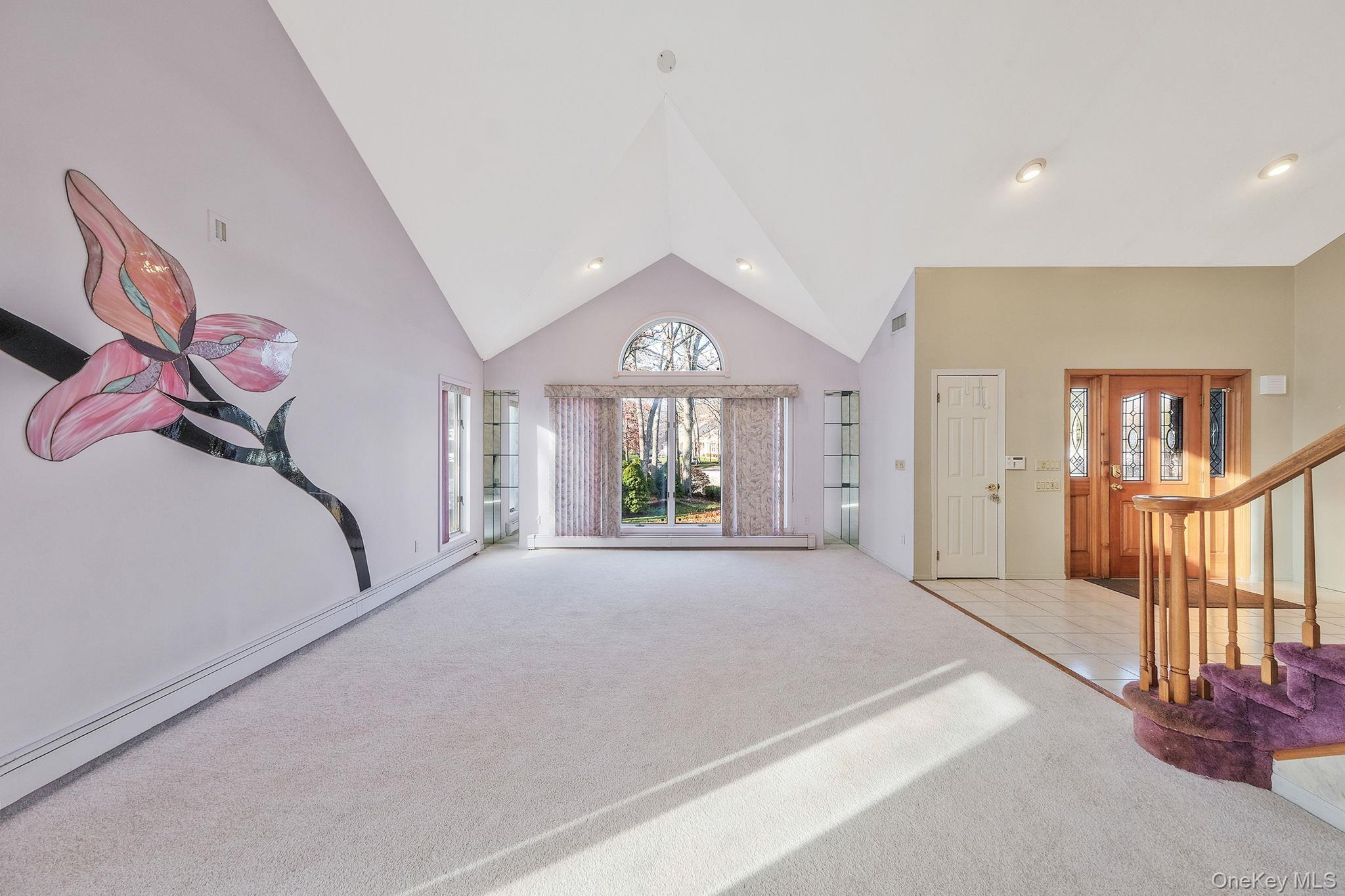 10 Cori Lane, Bohemia, NY 11716