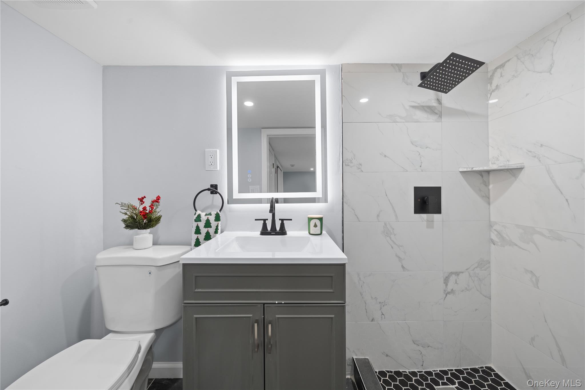 36 W 19th Street, Huntington Station, NY 11746