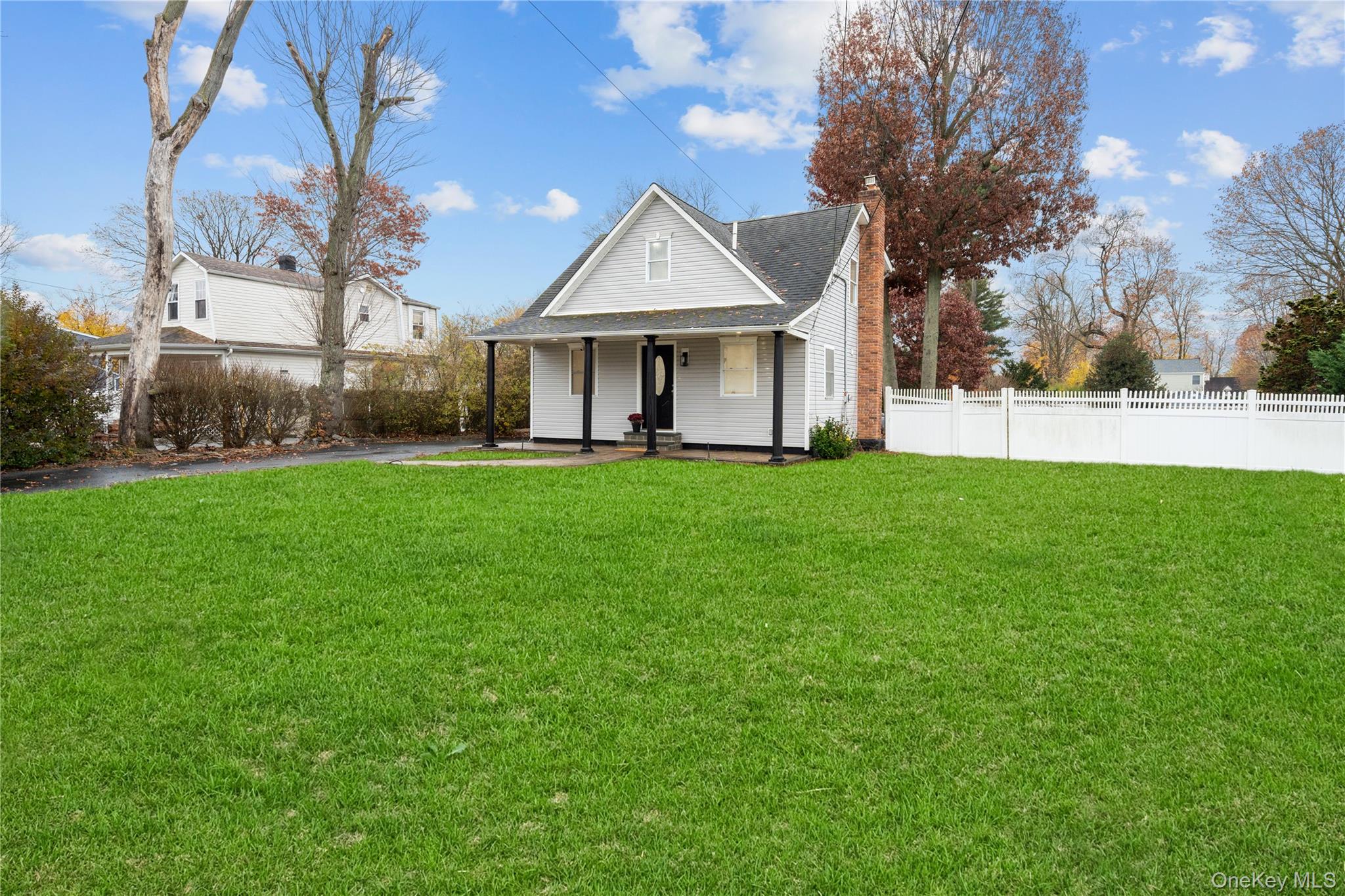 36 W 19th Street, Huntington Station, NY 11746