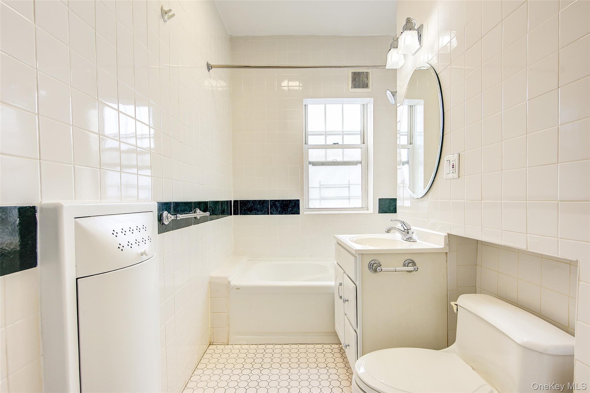 77-14 113th Street # 45, Forest Hills, NY 11375