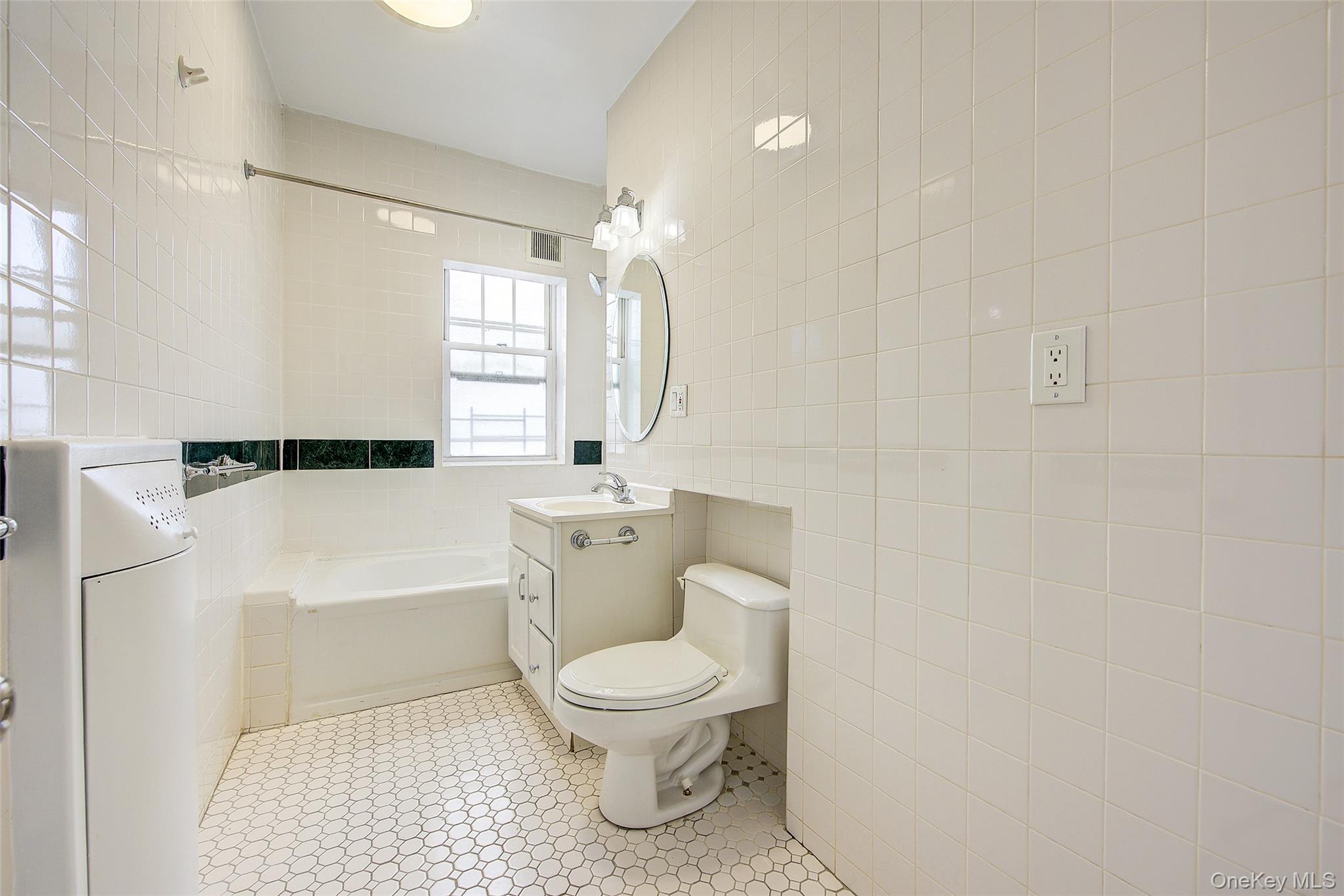 77-14 113th Street # 45, Forest Hills, NY 11375