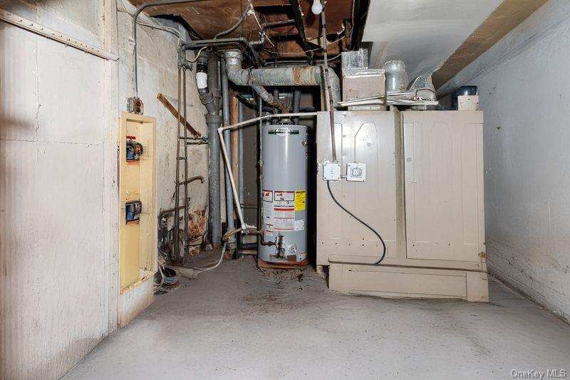 727 Euclid Avenue, Brooklyn, NY 11208