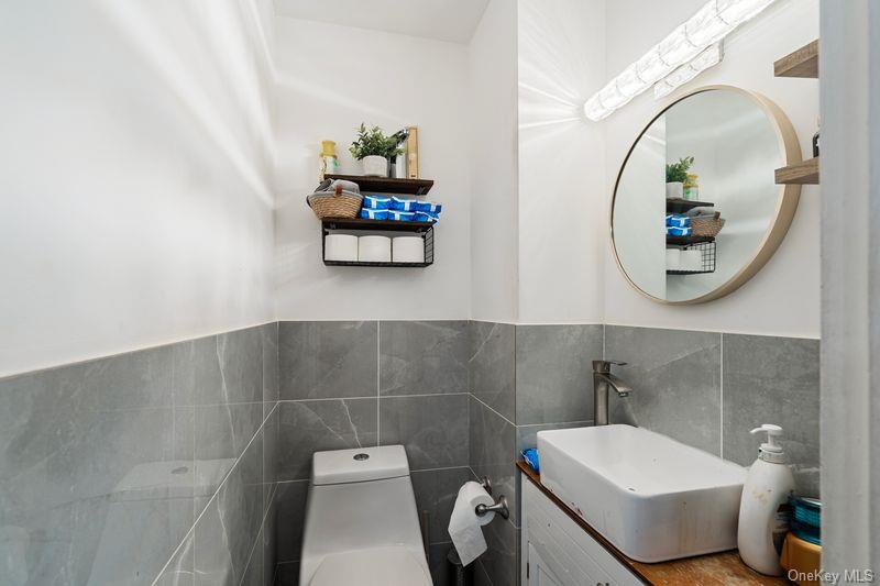 727 Euclid Avenue, Brooklyn, NY 11208