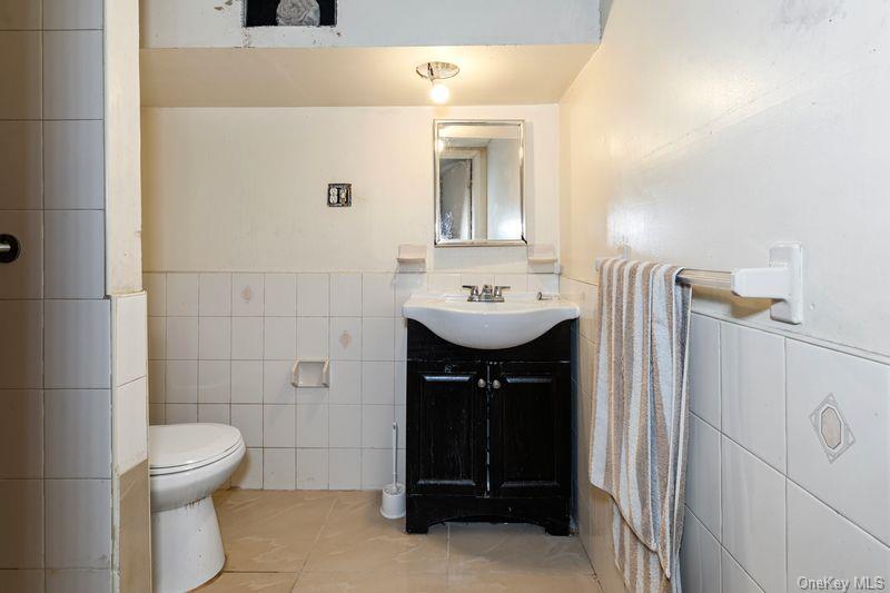 727 Euclid Avenue, Brooklyn, NY 11208