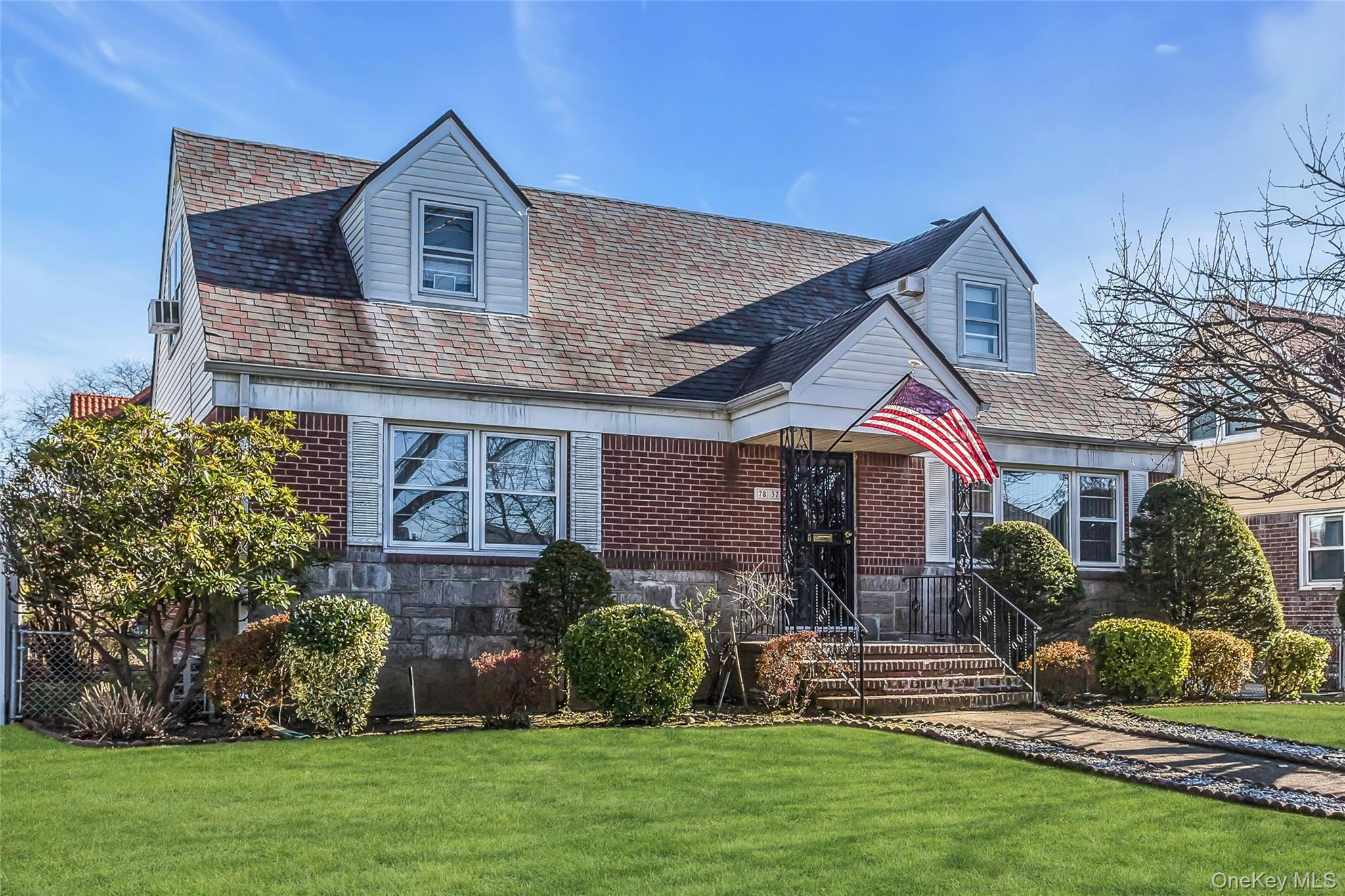 78-37 267th Street, Glen Oaks, NY 11004