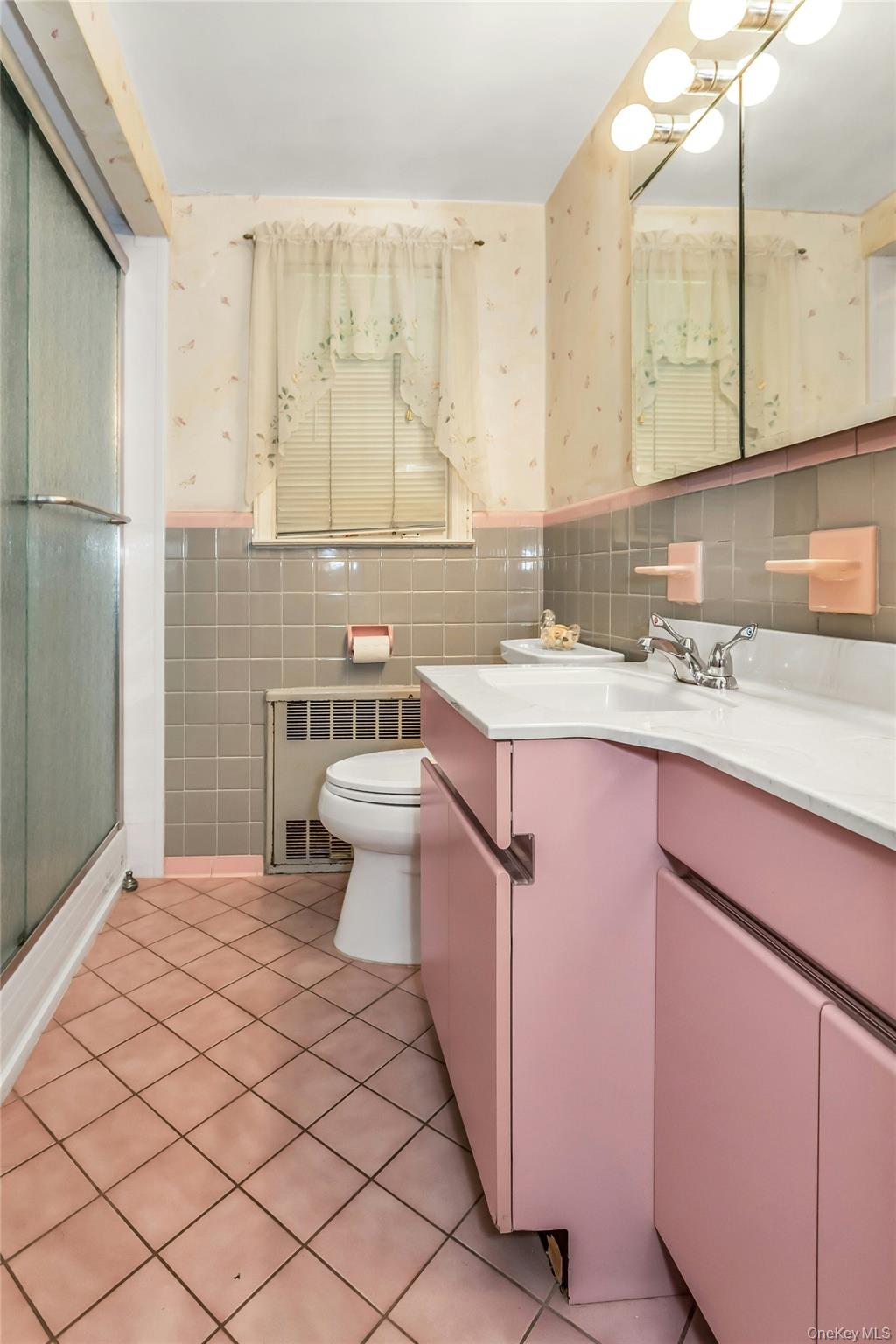 78-37 267th Street, Glen Oaks, NY 11004