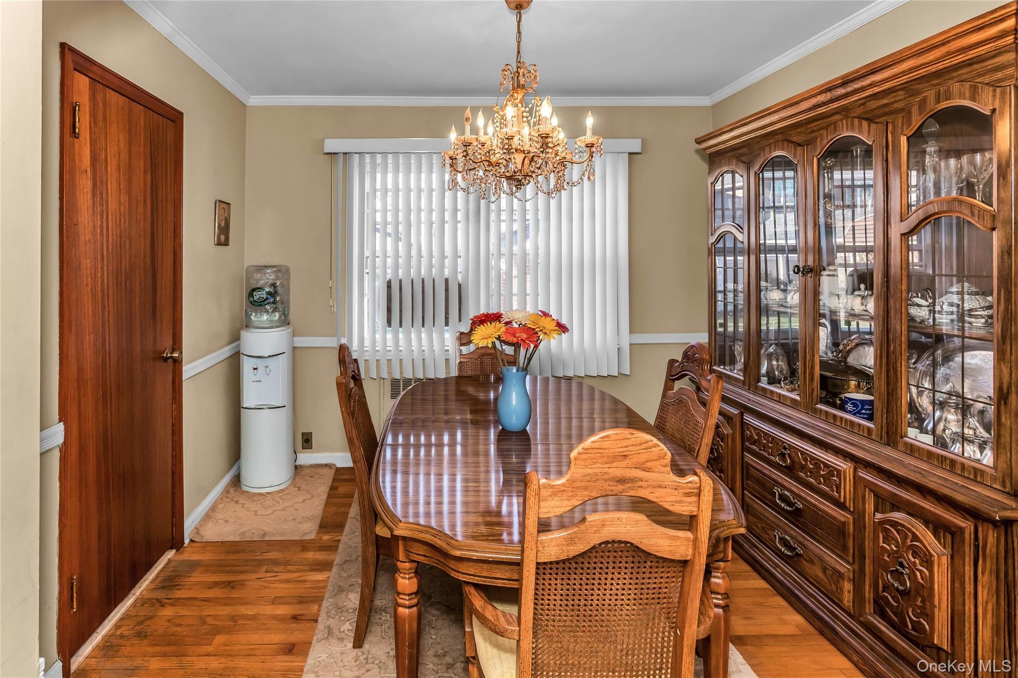 78-37 267th Street, Glen Oaks, NY 11004